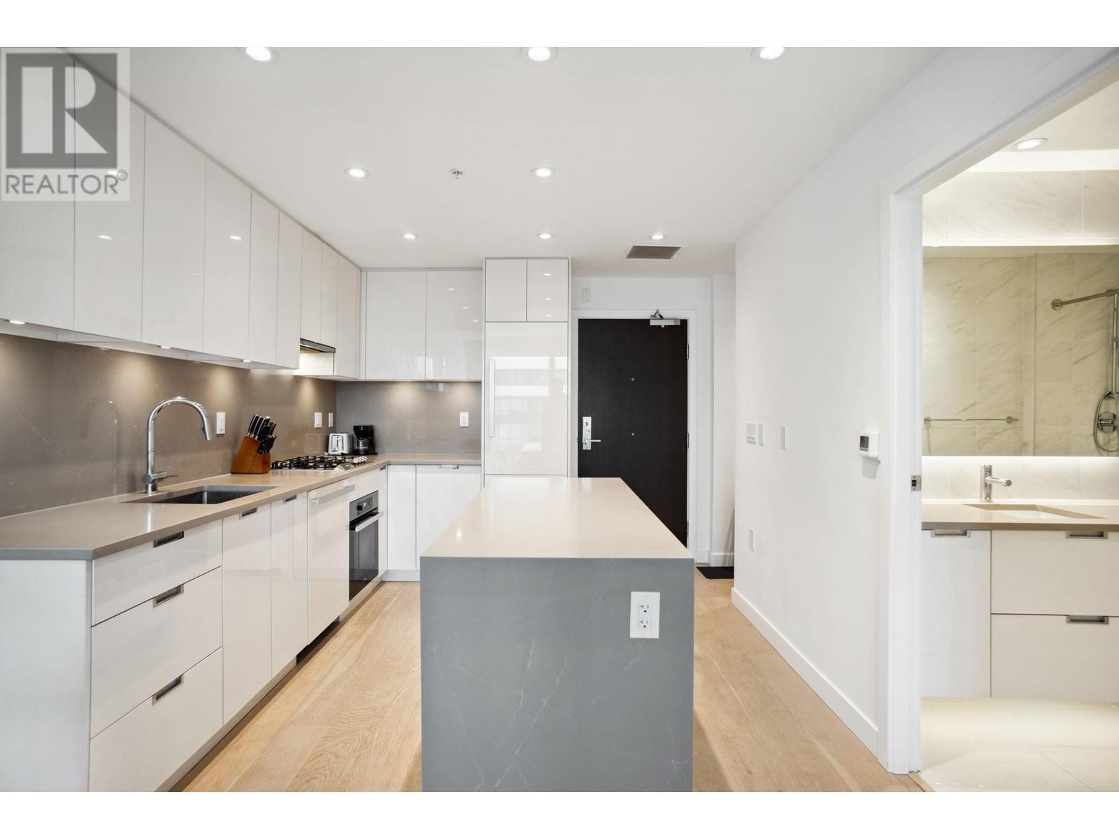 Listing Picture 3 of 25 : 602 6328 CAMBIE STREET, Vancouver / 溫哥華 - 魯藝地產 Yvonne Lu Group - MLS Medallion Club Member