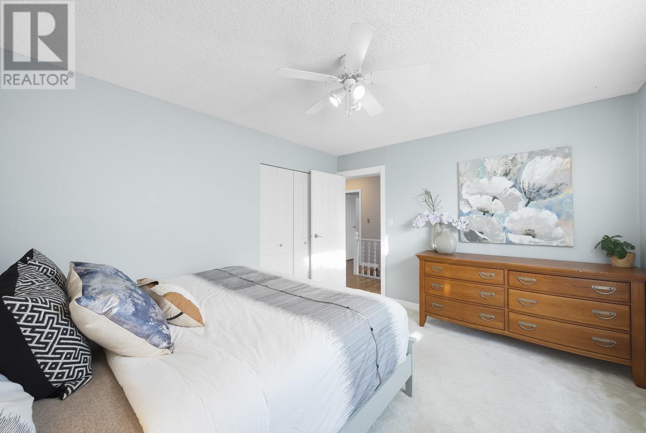 Listing Picture 18 of 31 : 10411 HOGARTH DRIVE, Richmond / 烈治文 - 魯藝地產 Yvonne Lu Group - MLS Medallion Club Member
