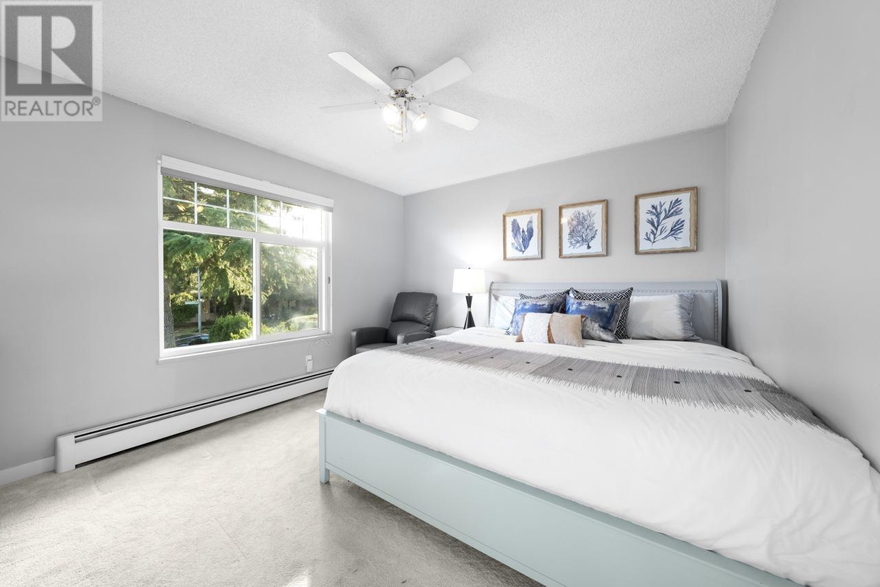 Listing Picture 21 of 31 : 10411 HOGARTH DRIVE, Richmond / 烈治文 - 魯藝地產 Yvonne Lu Group - MLS Medallion Club Member