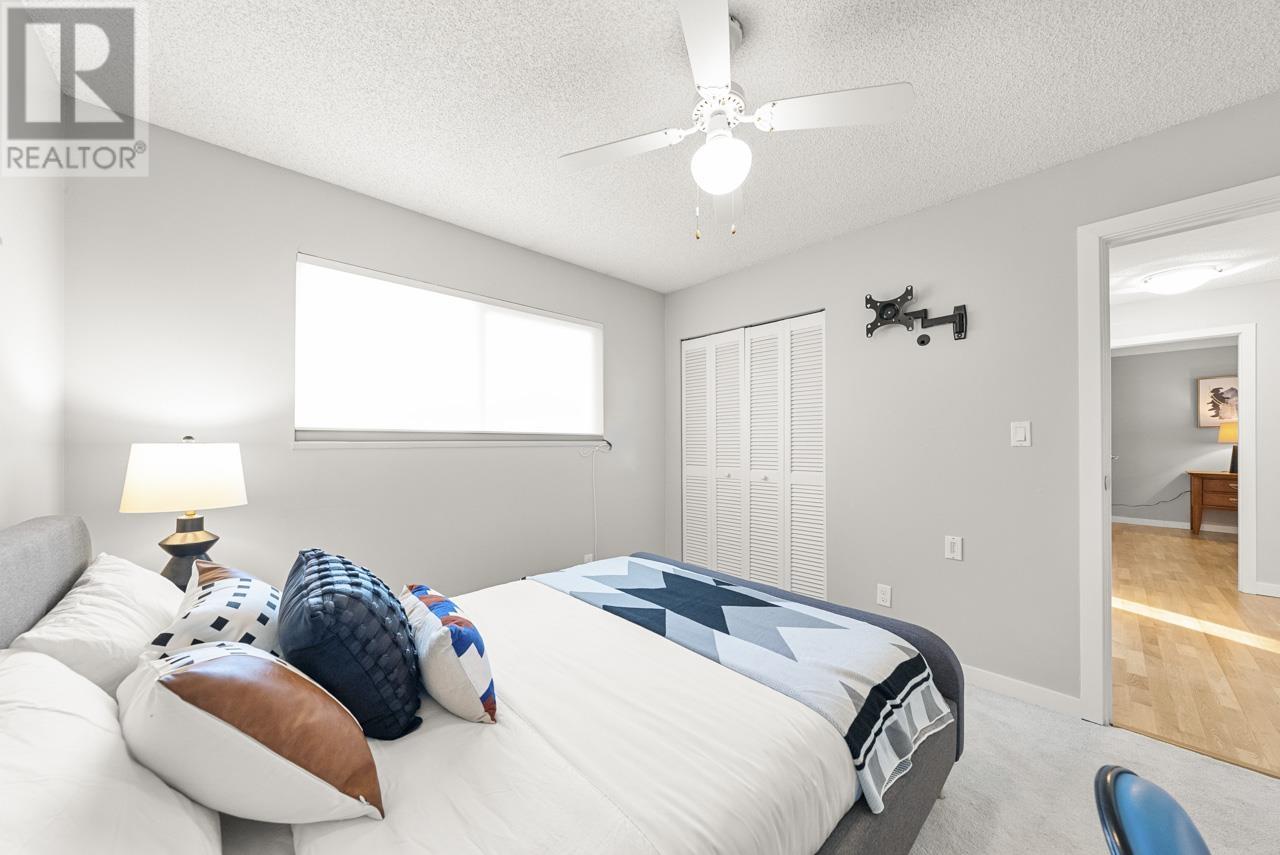 Listing Picture 23 of 31 : 10411 HOGARTH DRIVE, Richmond / 烈治文 - 魯藝地產 Yvonne Lu Group - MLS Medallion Club Member