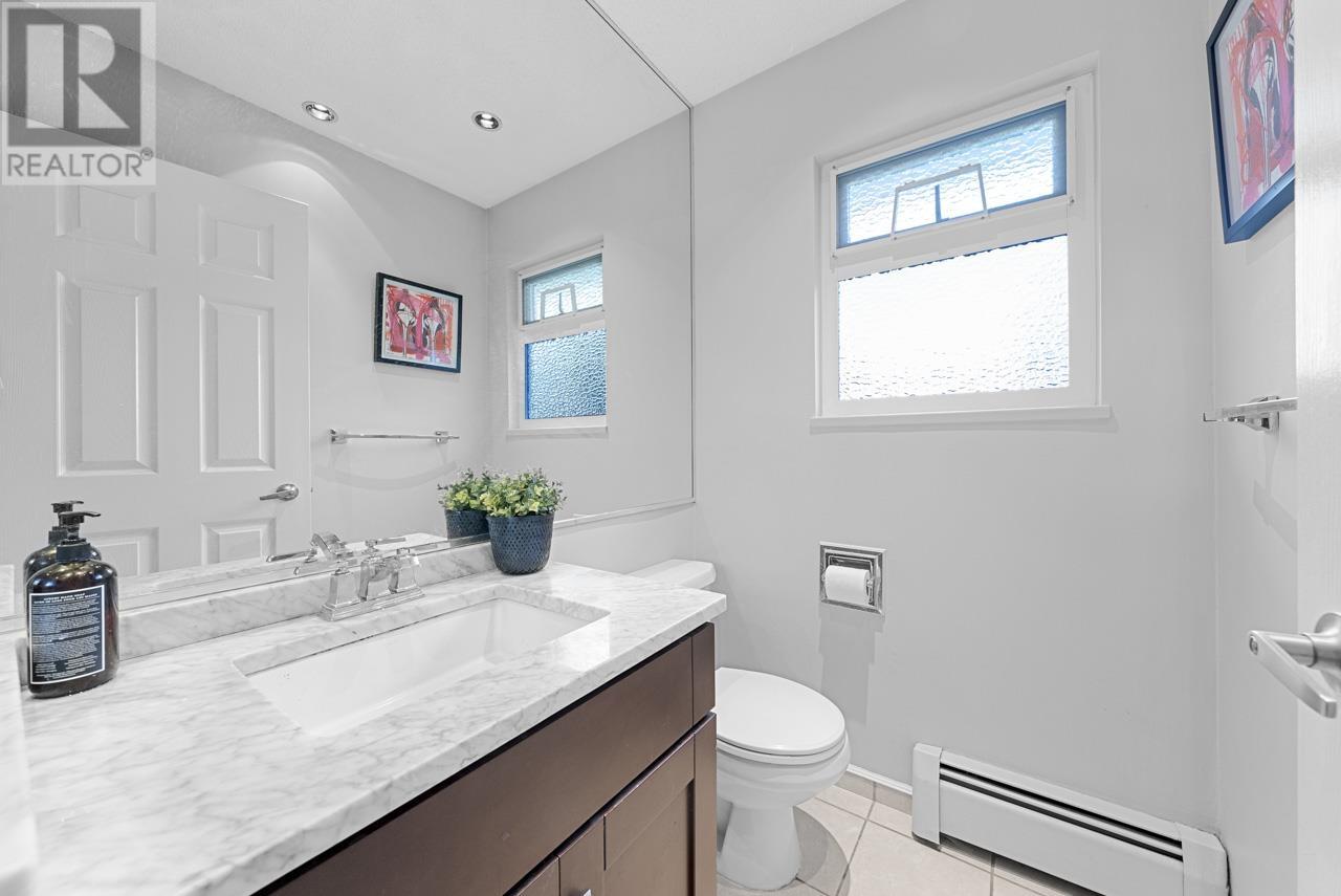 Listing Picture 25 of 31 : 10411 HOGARTH DRIVE, Richmond / 烈治文 - 魯藝地產 Yvonne Lu Group - MLS Medallion Club Member