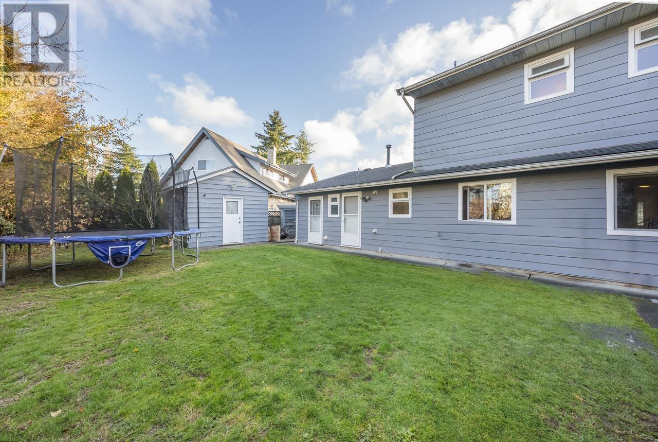 Listing Picture 31 of 31 : 10411 HOGARTH DRIVE, Richmond / 烈治文 - 魯藝地產 Yvonne Lu Group - MLS Medallion Club Member
