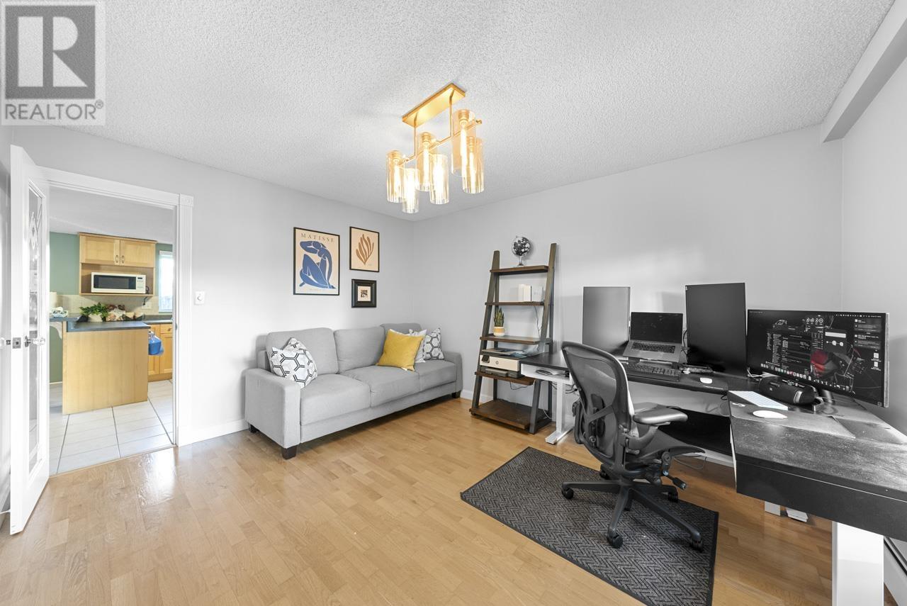 Listing Picture 8 of 31 : 10411 HOGARTH DRIVE, Richmond / 烈治文 - 魯藝地產 Yvonne Lu Group - MLS Medallion Club Member