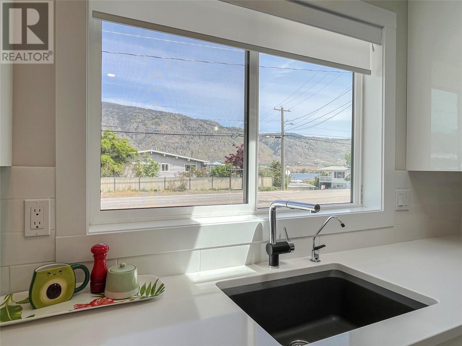Property at 8404 87TH Street image 4
