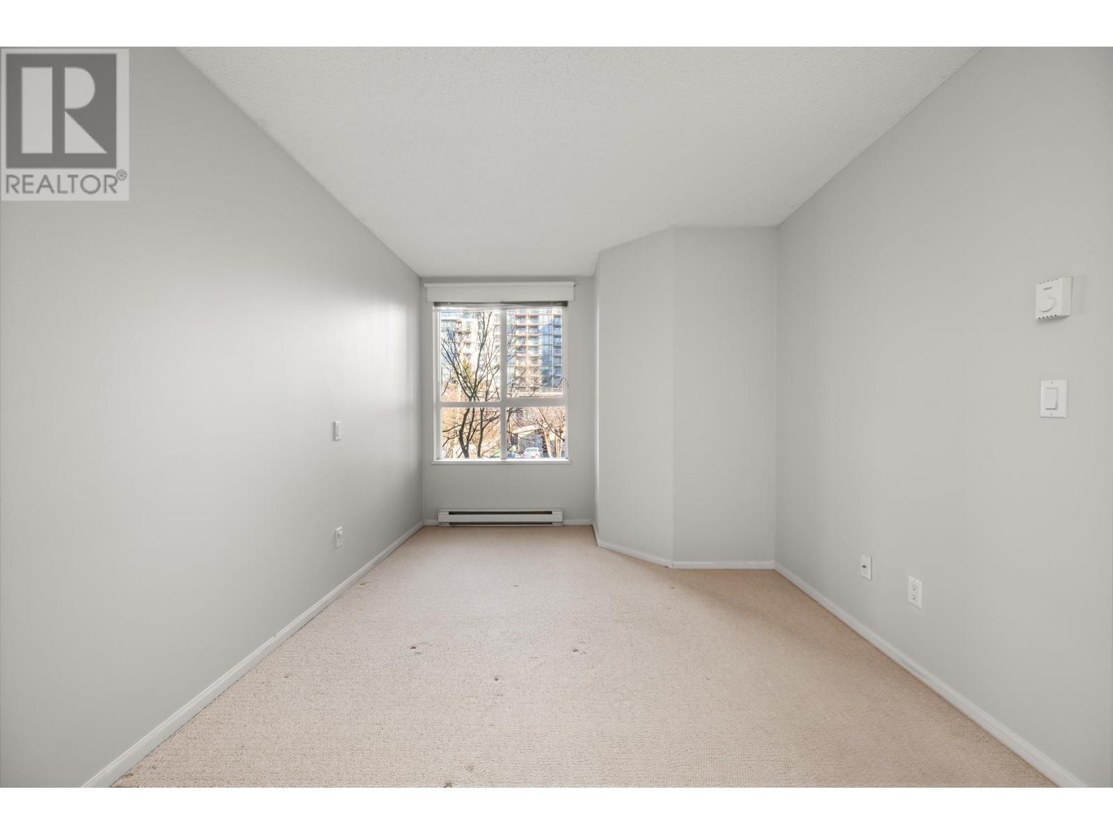 Listing Picture 16 of 27 : 261 9100 FERNDALE ROAD, Richmond / 烈治文 - 魯藝地產 Yvonne Lu Group - MLS Medallion Club Member