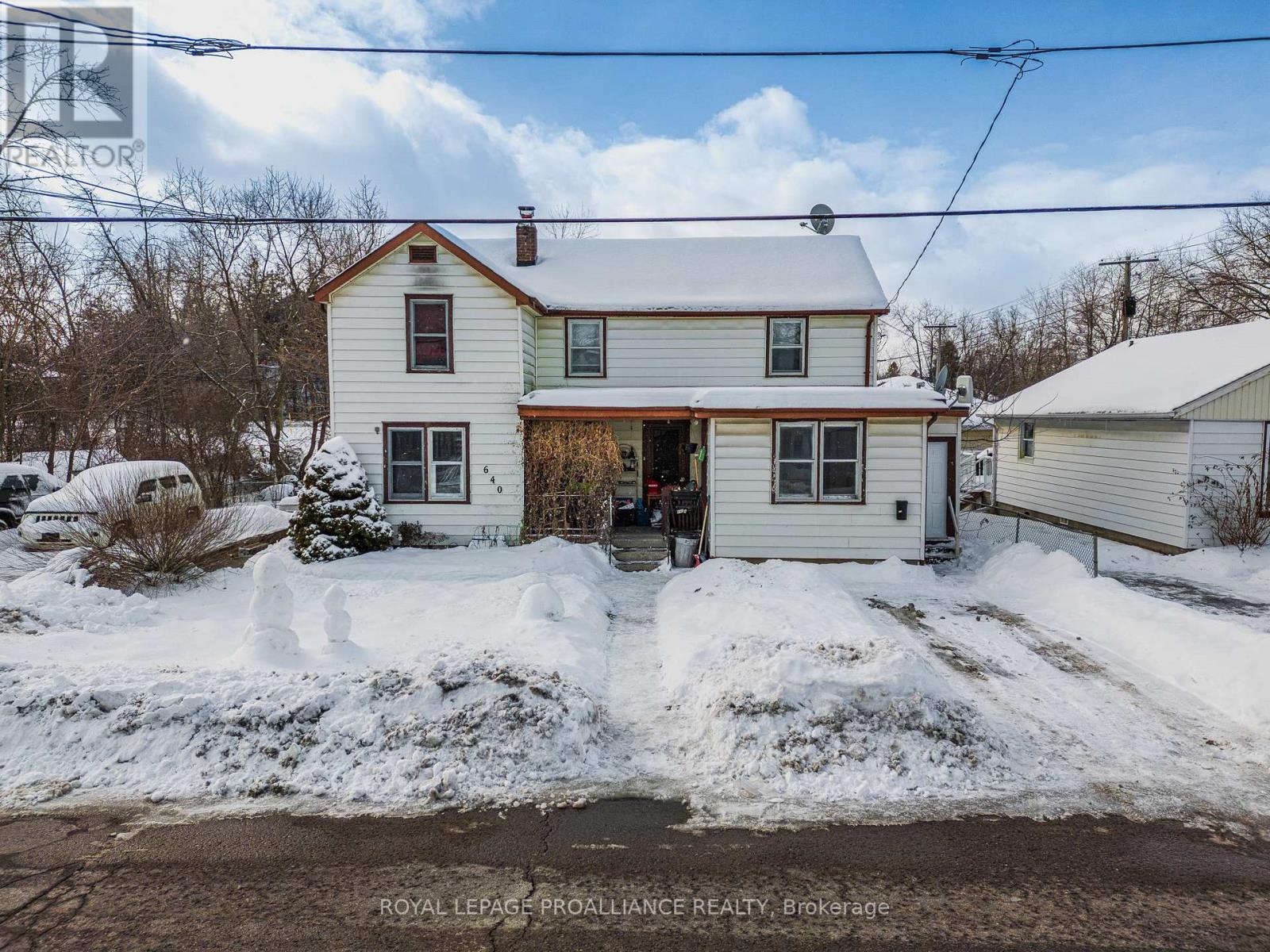 640 Front Street, Quinte West, Ontario  K8V 4R7 - Photo 1 - X11976901