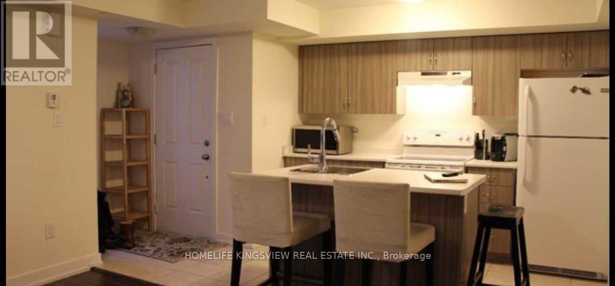 Property at 8 - 2335 SHEPPARD AVENUE W image 2