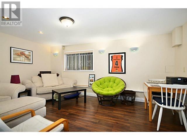 Listing Picture 16 of 28 : 3058 W 12TH AVENUE, Vancouver / 溫哥華 - 魯藝地產 Yvonne Lu Group - MLS Medallion Club Member