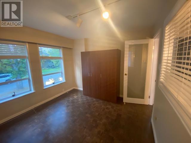 Listing Picture 11 of 28 : 3058 W 12TH AVENUE, Vancouver / 溫哥華 - 魯藝地產 Yvonne Lu Group - MLS Medallion Club Member