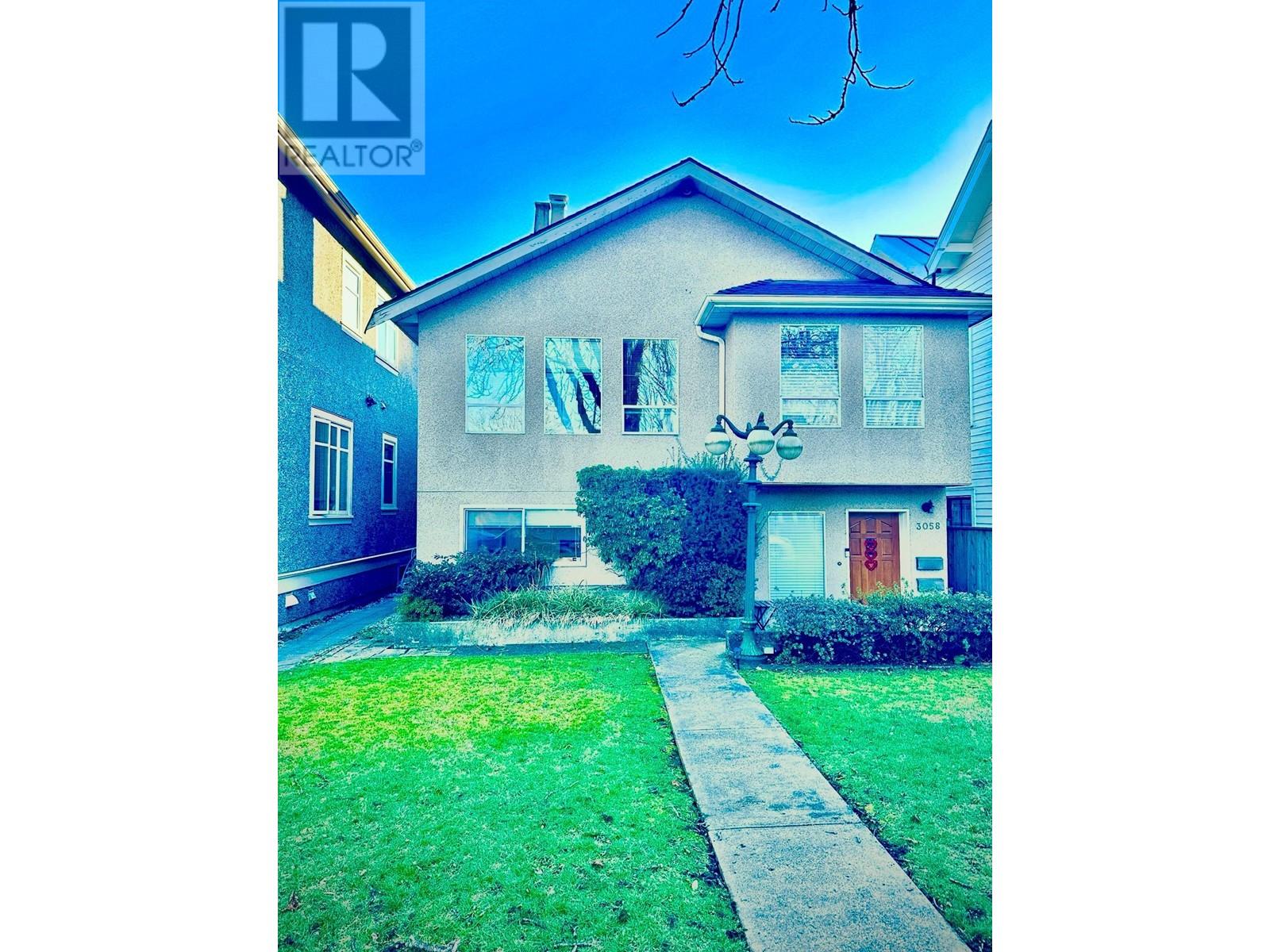 3058 W 12TH AVENUE, Vancouver