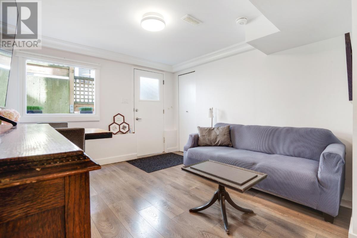 Listing Picture 12 of 40 : 3541 W 14TH AVENUE, Vancouver / 溫哥華 - 魯藝地產 Yvonne Lu Group - MLS Medallion Club Member