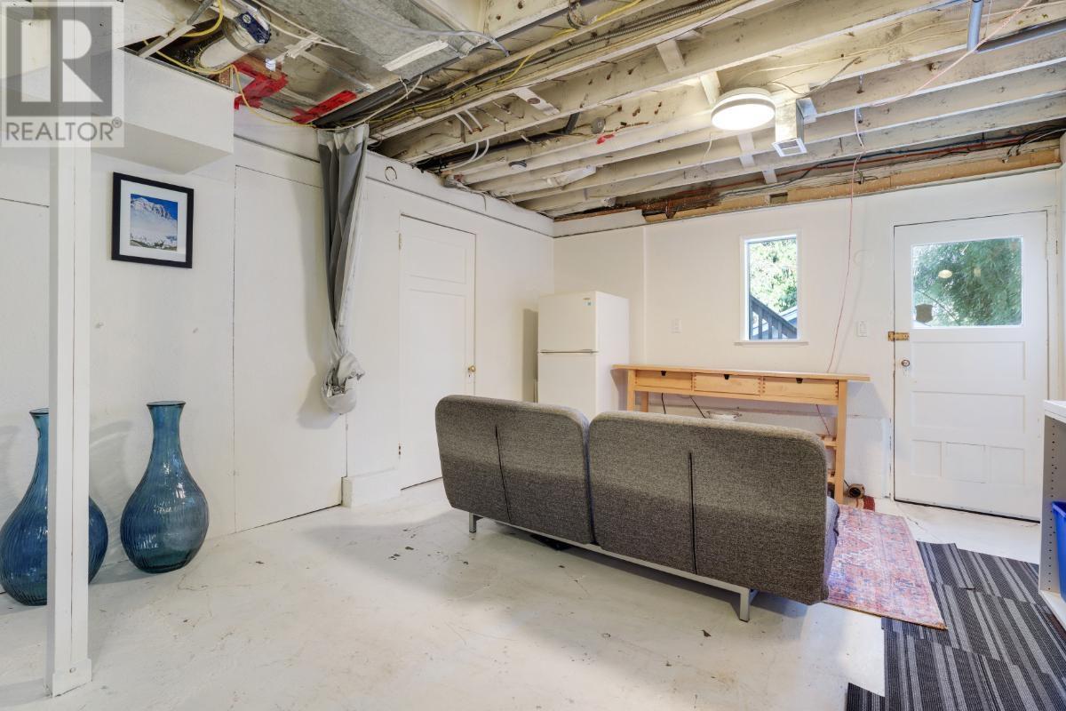 Listing Picture 19 of 40 : 3541 W 14TH AVENUE, Vancouver / 溫哥華 - 魯藝地產 Yvonne Lu Group - MLS Medallion Club Member