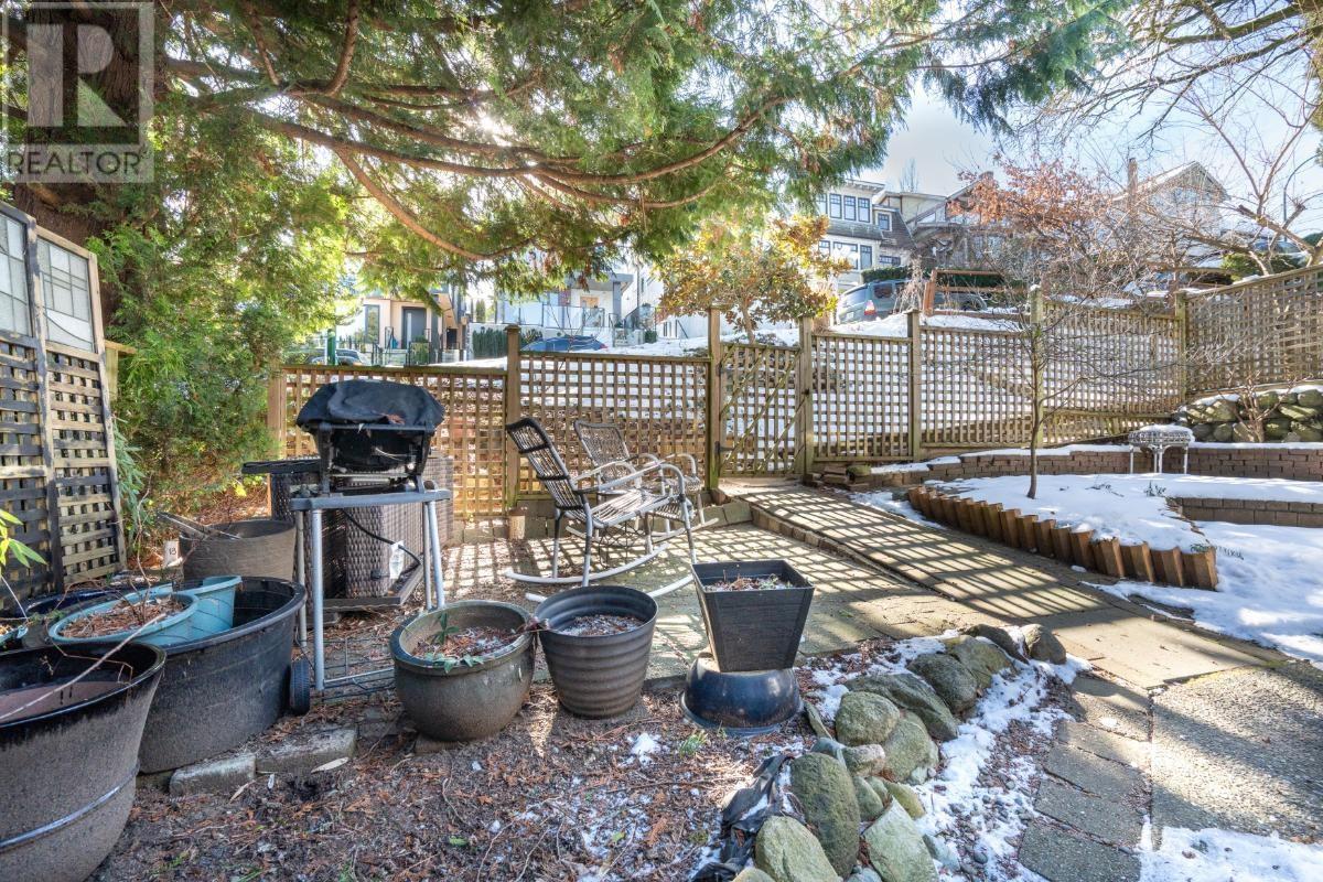 Listing Picture 32 of 40 : 3541 W 14TH AVENUE, Vancouver / 溫哥華 - 魯藝地產 Yvonne Lu Group - MLS Medallion Club Member