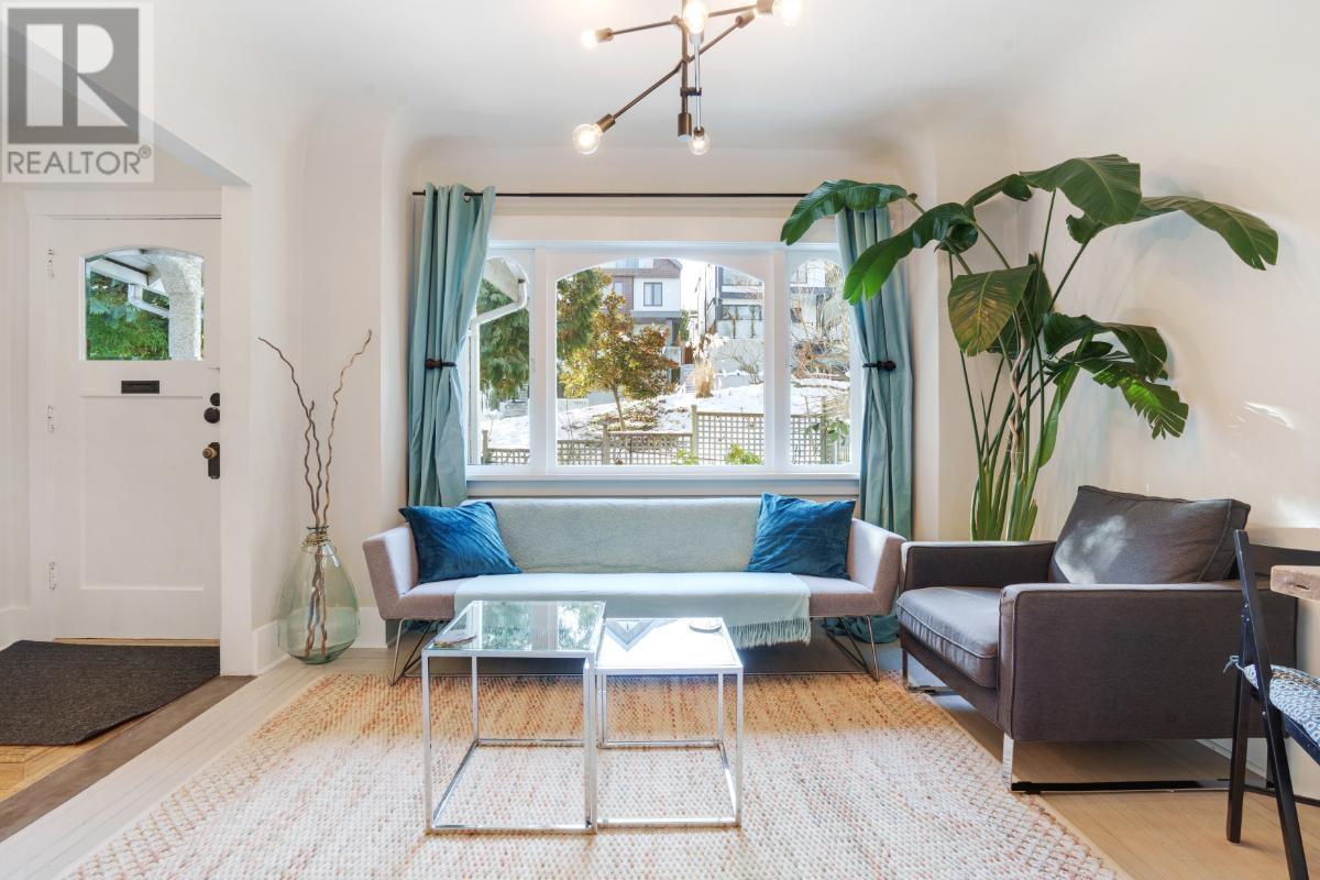 Listing Picture 4 of 40 : 3541 W 14TH AVENUE, Vancouver / 溫哥華 - 魯藝地產 Yvonne Lu Group - MLS Medallion Club Member