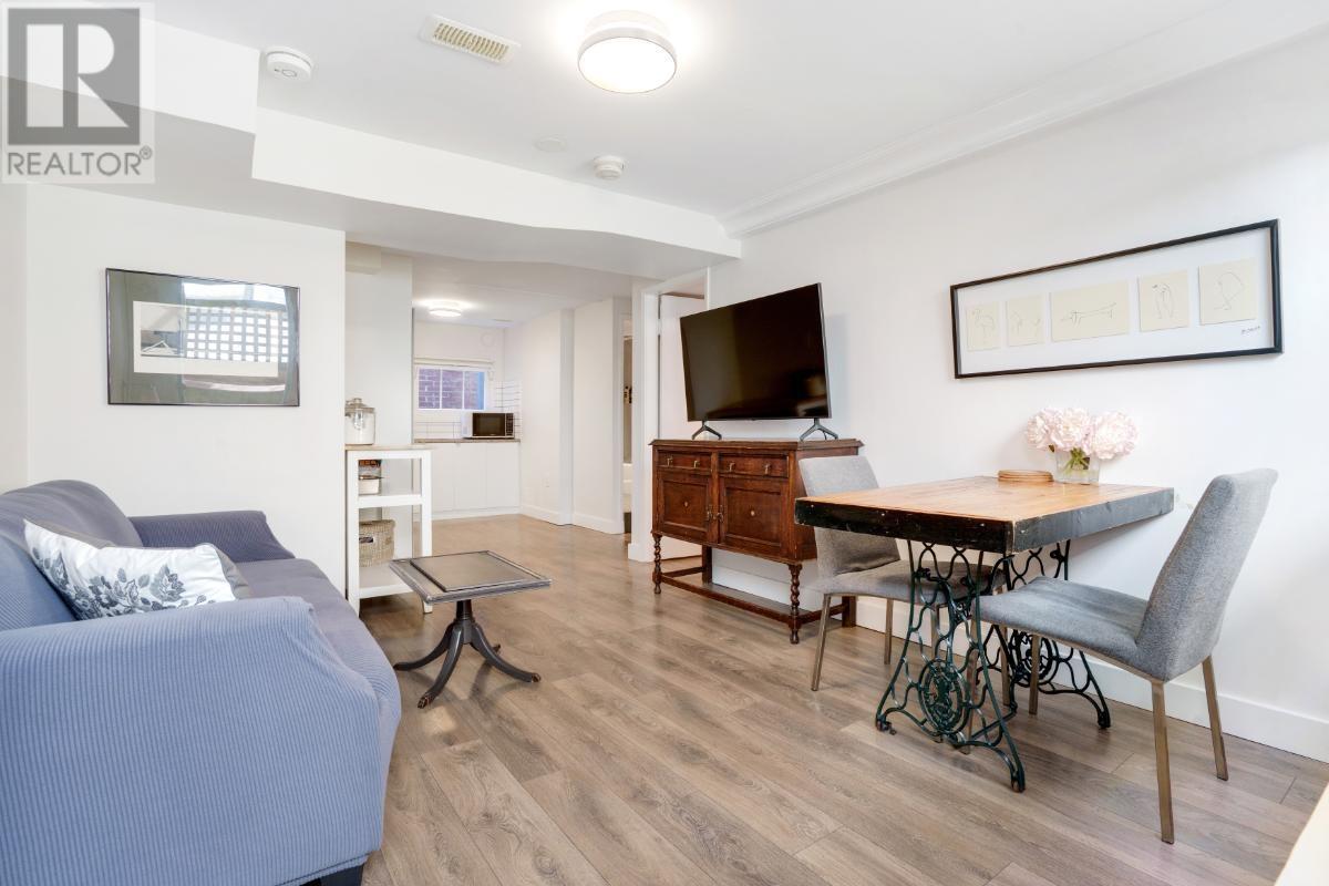 Listing Picture 17 of 40 : 3541 W 14TH AVENUE, Vancouver / 溫哥華 - 魯藝地產 Yvonne Lu Group - MLS Medallion Club Member