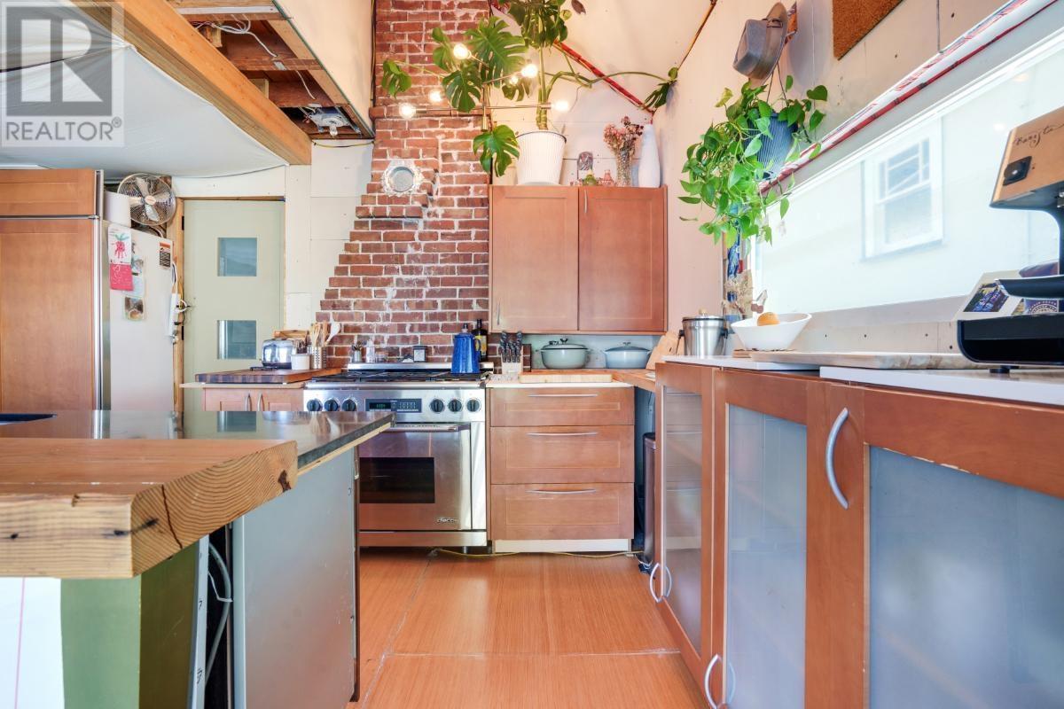 Listing Picture 22 of 40 : 3541 W 14TH AVENUE, Vancouver / 溫哥華 - 魯藝地產 Yvonne Lu Group - MLS Medallion Club Member