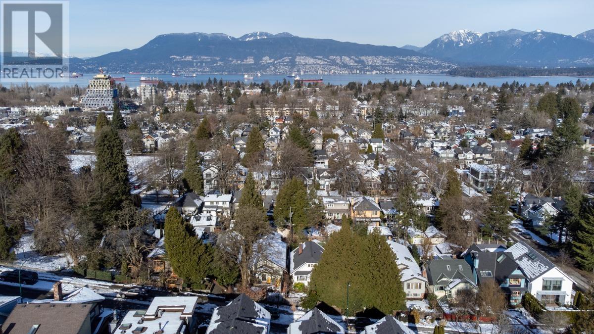 Listing Picture 33 of 40 : 3541 W 14TH AVENUE, Vancouver / 溫哥華 - 魯藝地產 Yvonne Lu Group - MLS Medallion Club Member