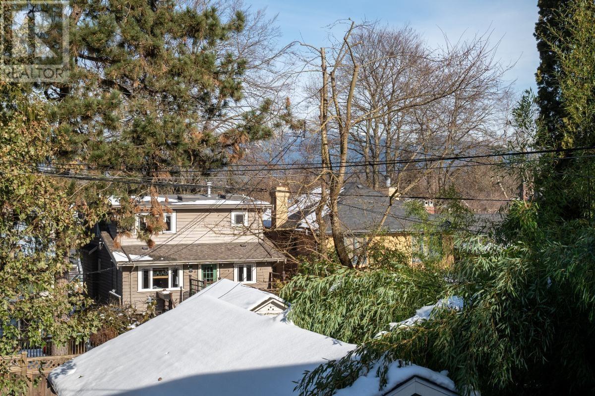 Listing Picture 27 of 40 : 3541 W 14TH AVENUE, Vancouver / 溫哥華 - 魯藝地產 Yvonne Lu Group - MLS Medallion Club Member