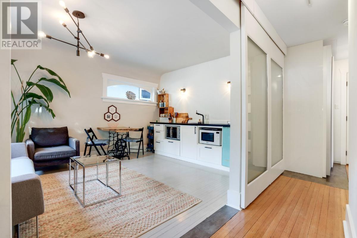 Listing Picture 14 of 40 : 3541 W 14TH AVENUE, Vancouver / 溫哥華 - 魯藝地產 Yvonne Lu Group - MLS Medallion Club Member