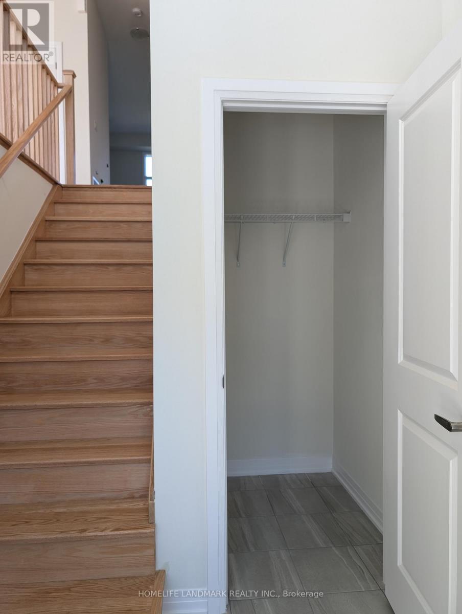 Property at 71 MILLMAN LANE image 3