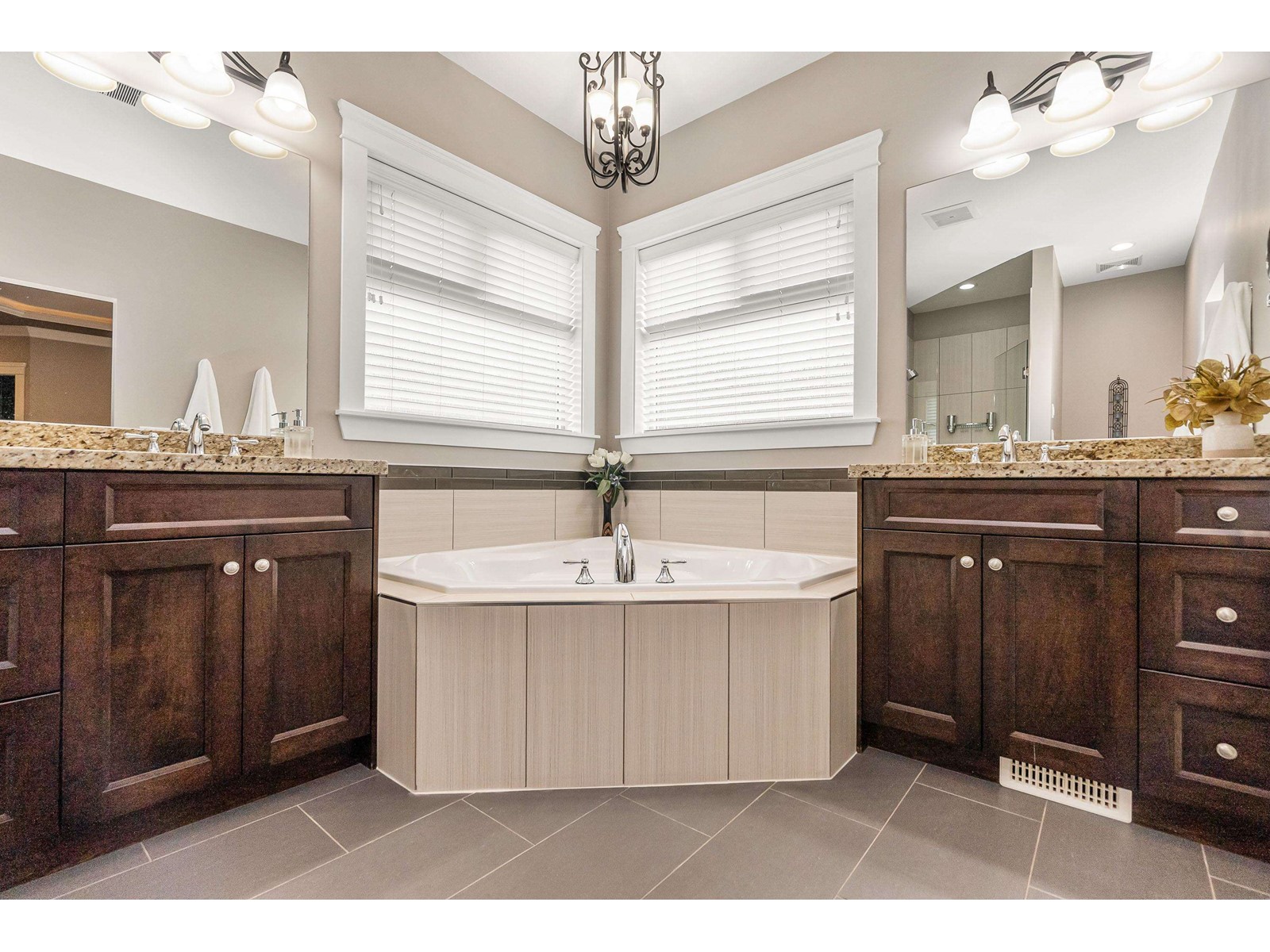 5214 219a Street, Langley, British Columbia  V2Y 0G6 - Photo 18 - R2967287