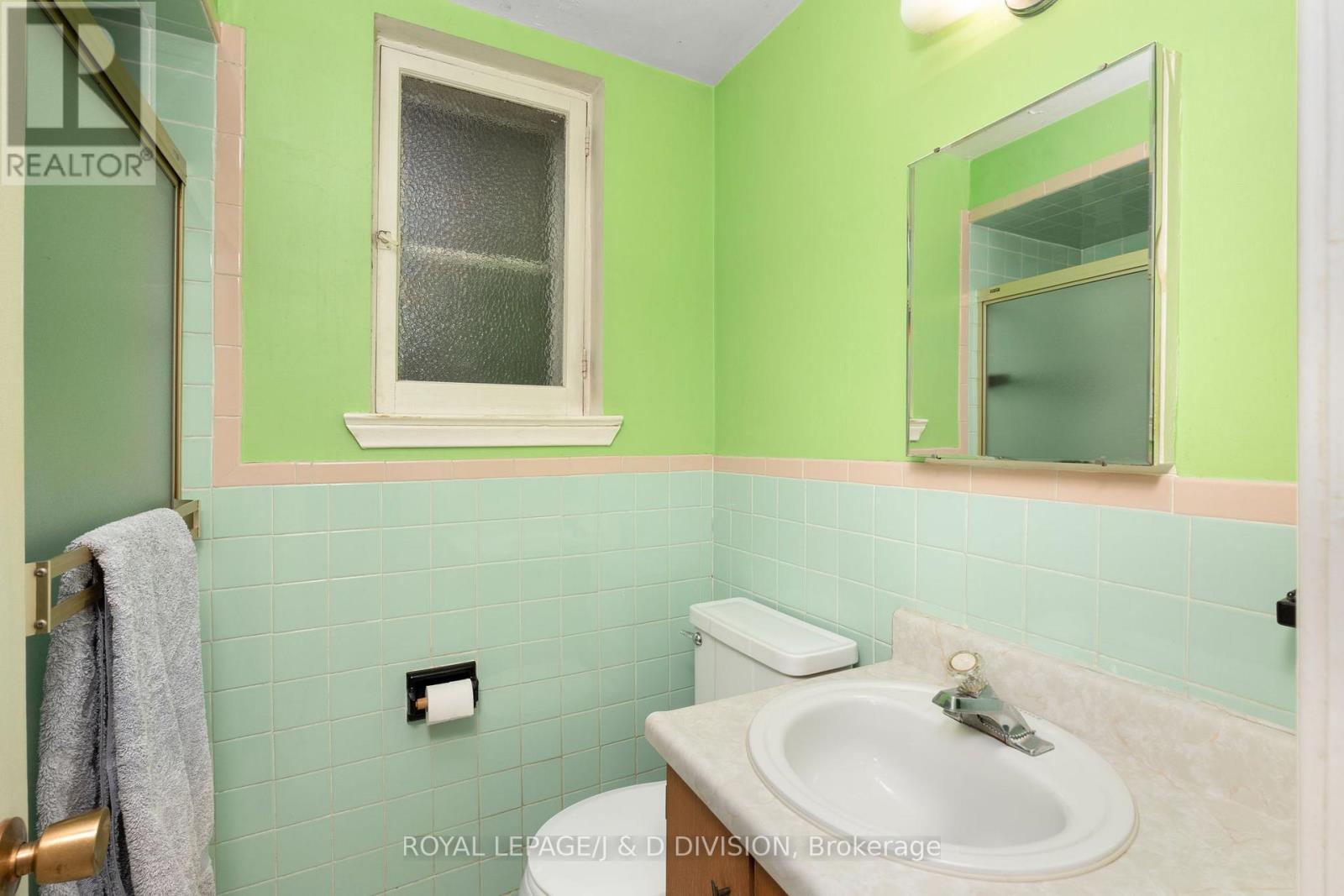 51 Edinborough Court, Toronto, Ontario  M6N 2E9 - Photo 24 - W11976828