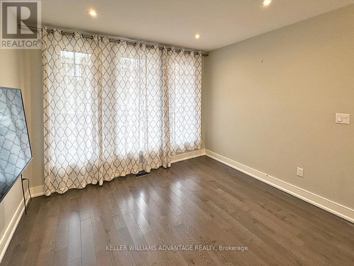 Upper - 84 Prescott Avenue, Toronto, Ontario  M6N 3G5 - Photo 6 - W11976876