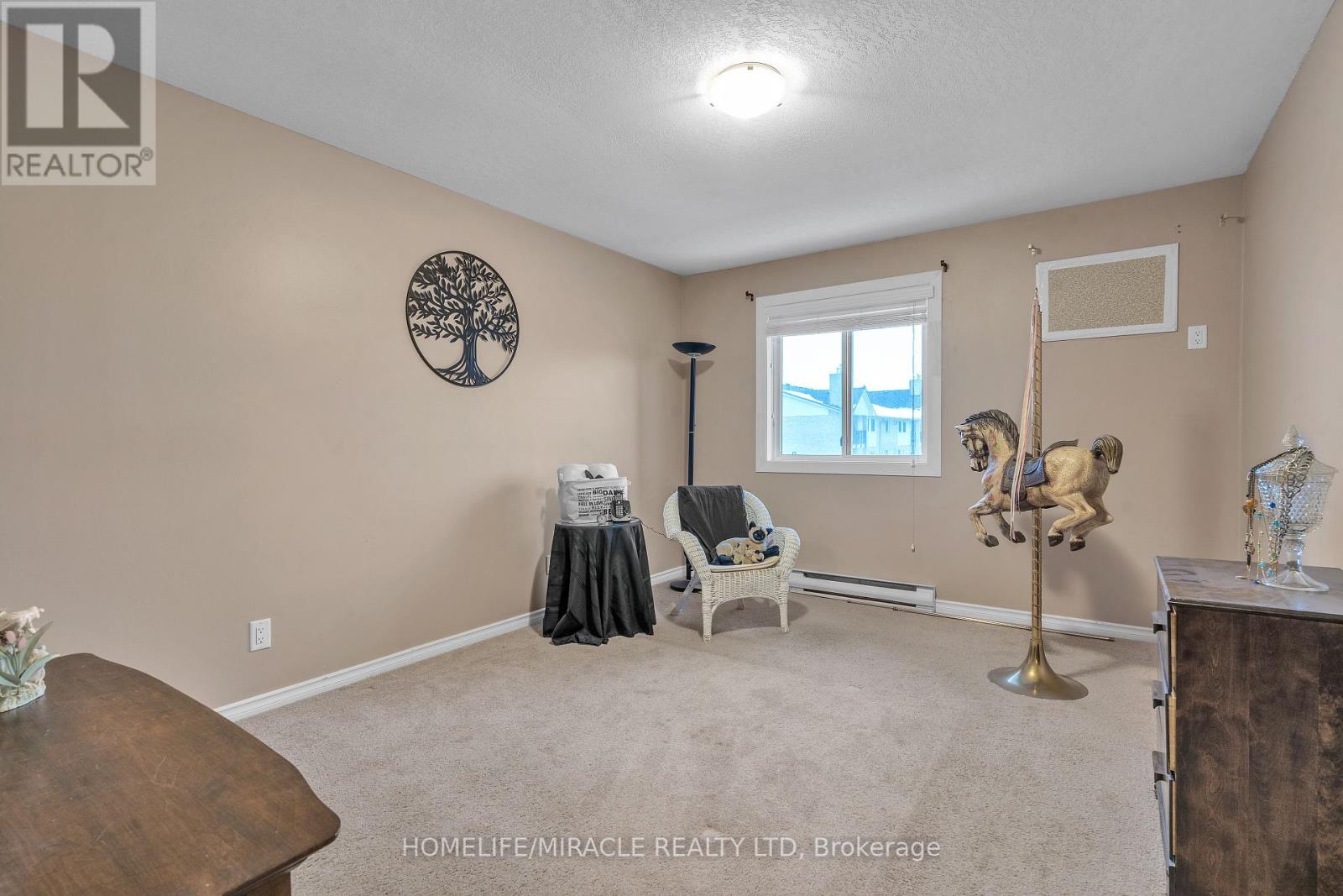 Photo 12 of 26 for 305 - 731 Deveron Crescent