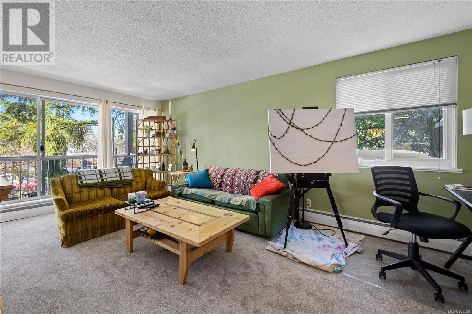 Property at 5201 999 Bowen Rd image 4