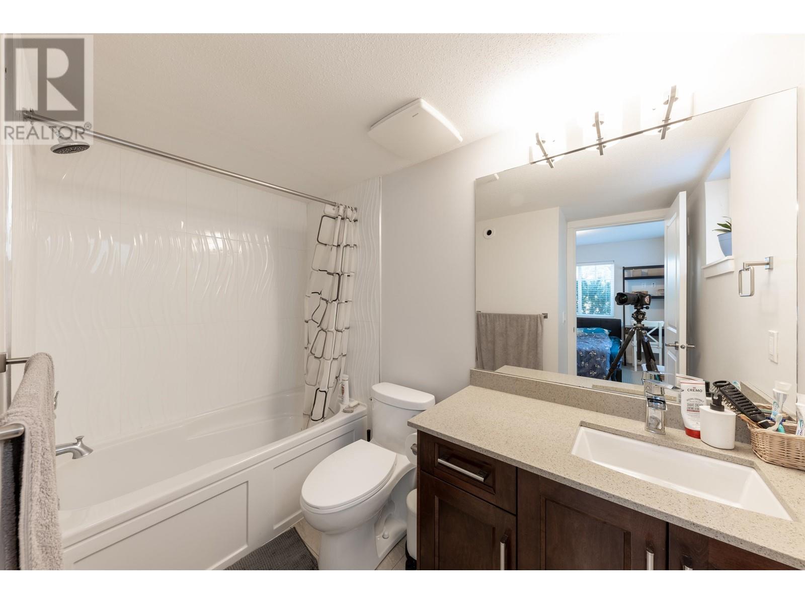 Listing Picture 16 of 18 : 7 9780 GENERAL CURRIE ROAD, Richmond / 烈治文 - 魯藝地產 Yvonne Lu Group - MLS Medallion Club Member