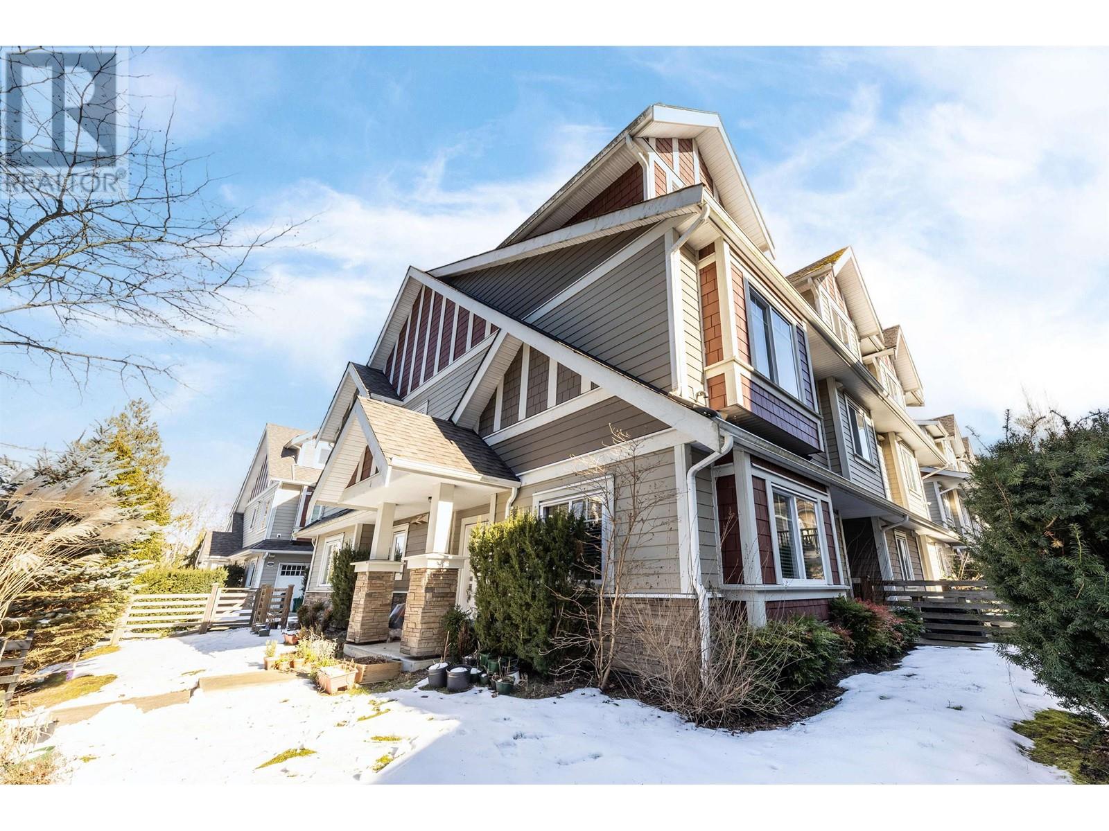 Listing Picture 2 of 18 : 7 9780 GENERAL CURRIE ROAD, Richmond / 烈治文 - 魯藝地產 Yvonne Lu Group - MLS Medallion Club Member