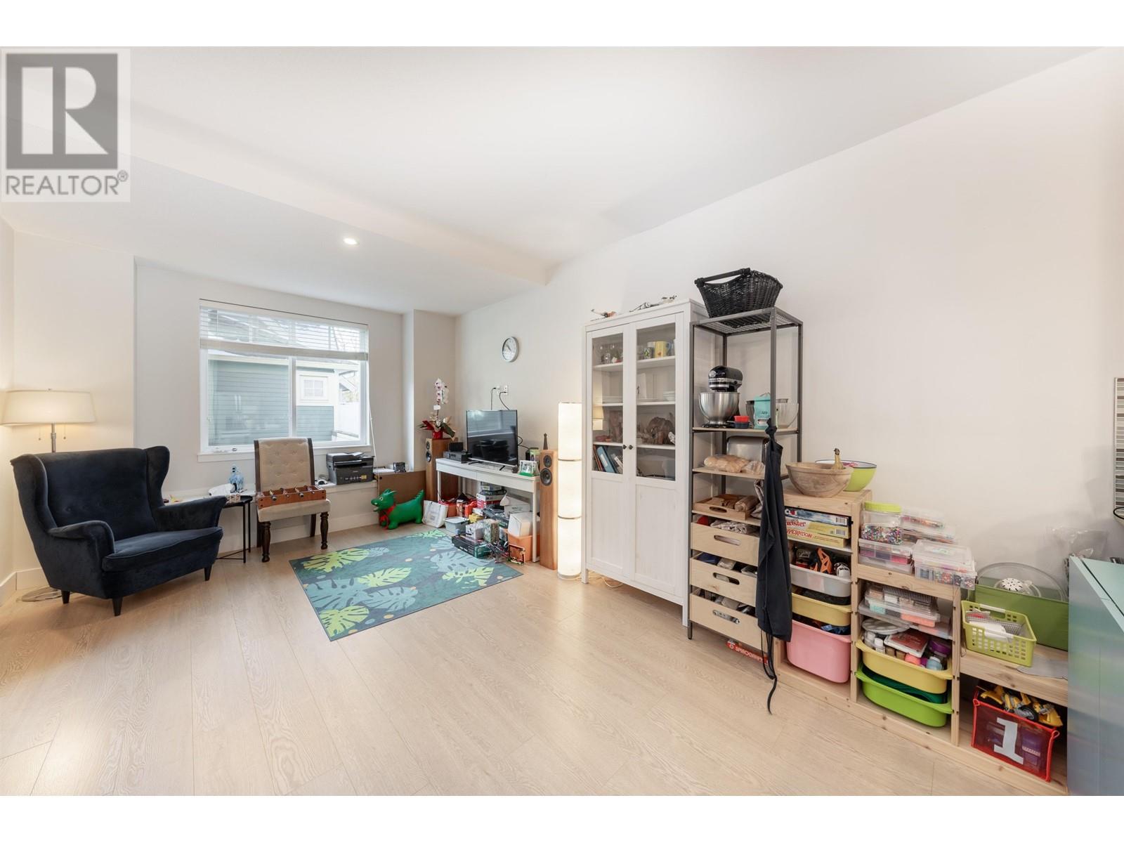 Listing Picture 4 of 18 : 7 9780 GENERAL CURRIE ROAD, Richmond / 烈治文 - 魯藝地產 Yvonne Lu Group - MLS Medallion Club Member