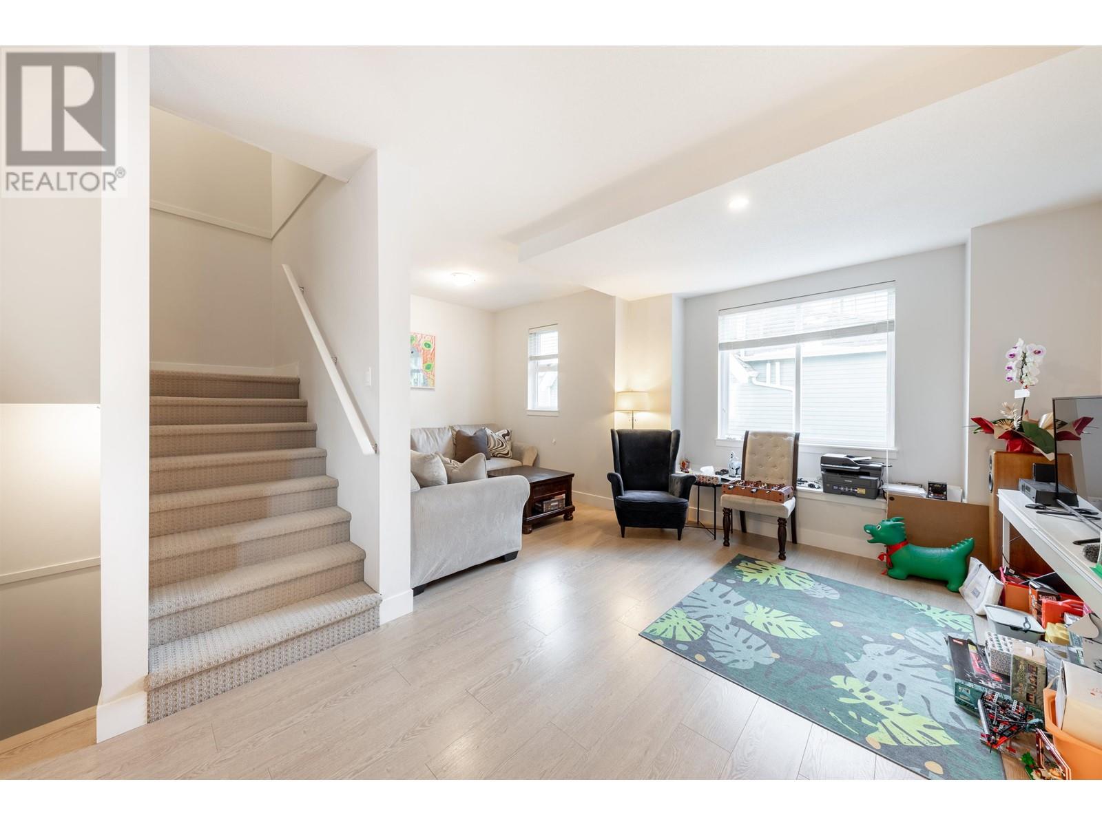 Listing Picture 5 of 18 : 7 9780 GENERAL CURRIE ROAD, Richmond / 烈治文 - 魯藝地產 Yvonne Lu Group - MLS Medallion Club Member