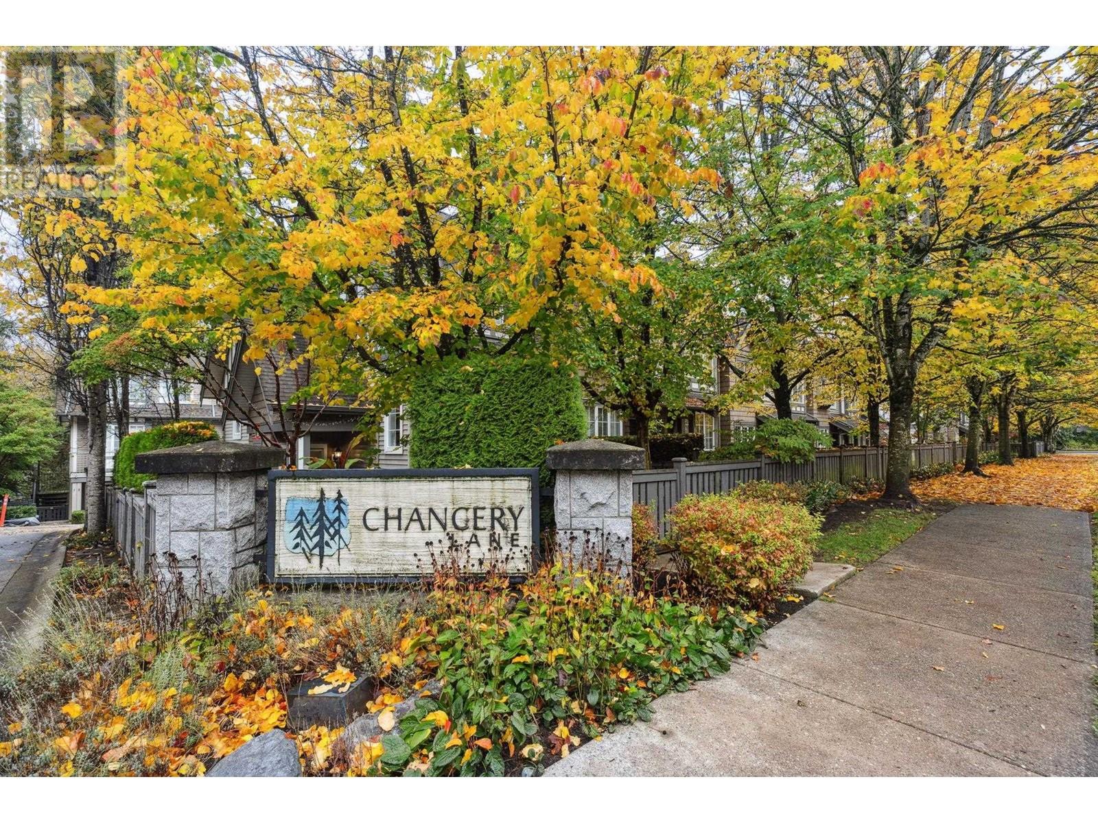 Listing Picture 32 of 35 : 1 8533 CUMBERLAND PLACE, Burnaby / 本拿比 - 魯藝地產 Yvonne Lu Group - MLS Medallion Club Member
