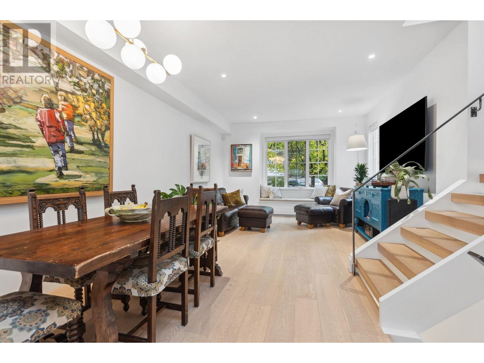 Listing Picture 9 of 35 : 1 8533 CUMBERLAND PLACE, Burnaby / 本拿比 - 魯藝地產 Yvonne Lu Group - MLS Medallion Club Member