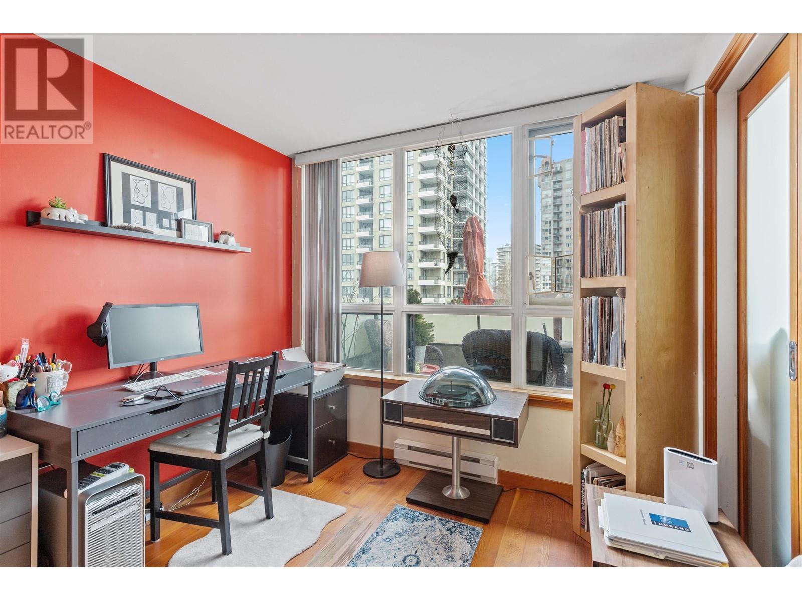 305 10 Renaissance Square, New Westminster, British Columbia  V3M 1B1 - Photo 16 - R2967557
