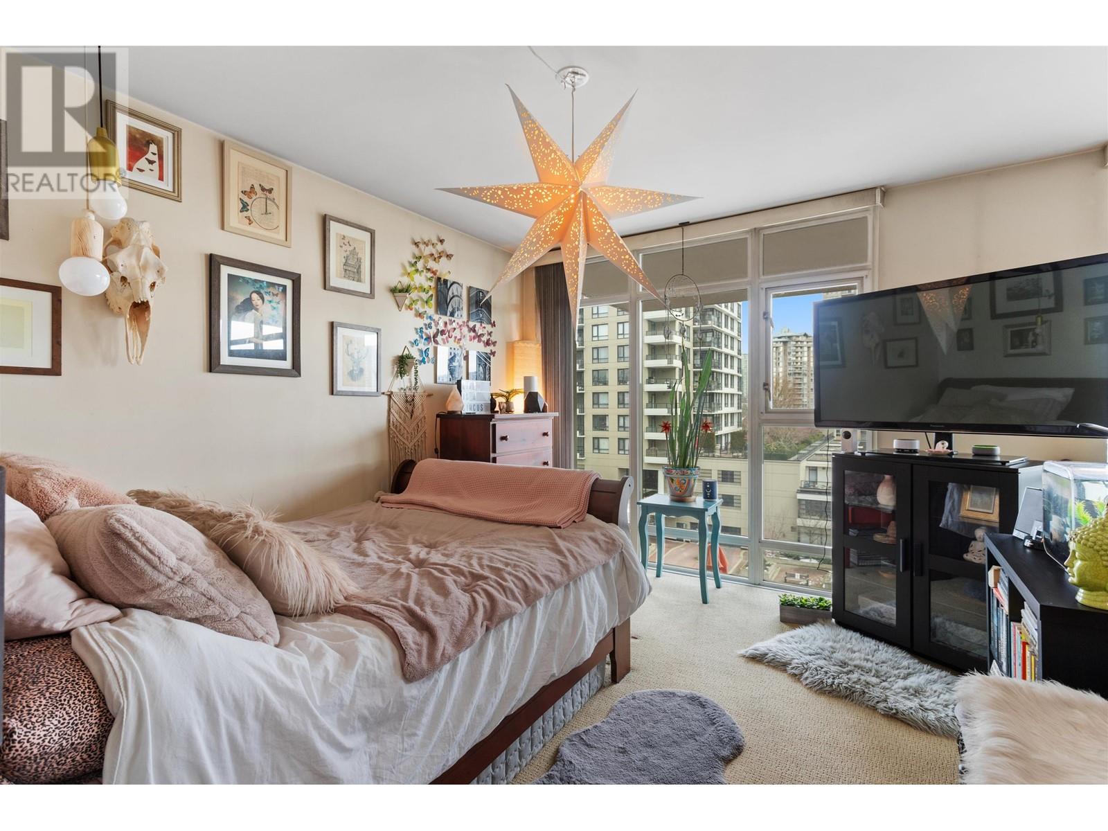 305 10 Renaissance Square, New Westminster, British Columbia  V3M 1B1 - Photo 18 - R2967557
