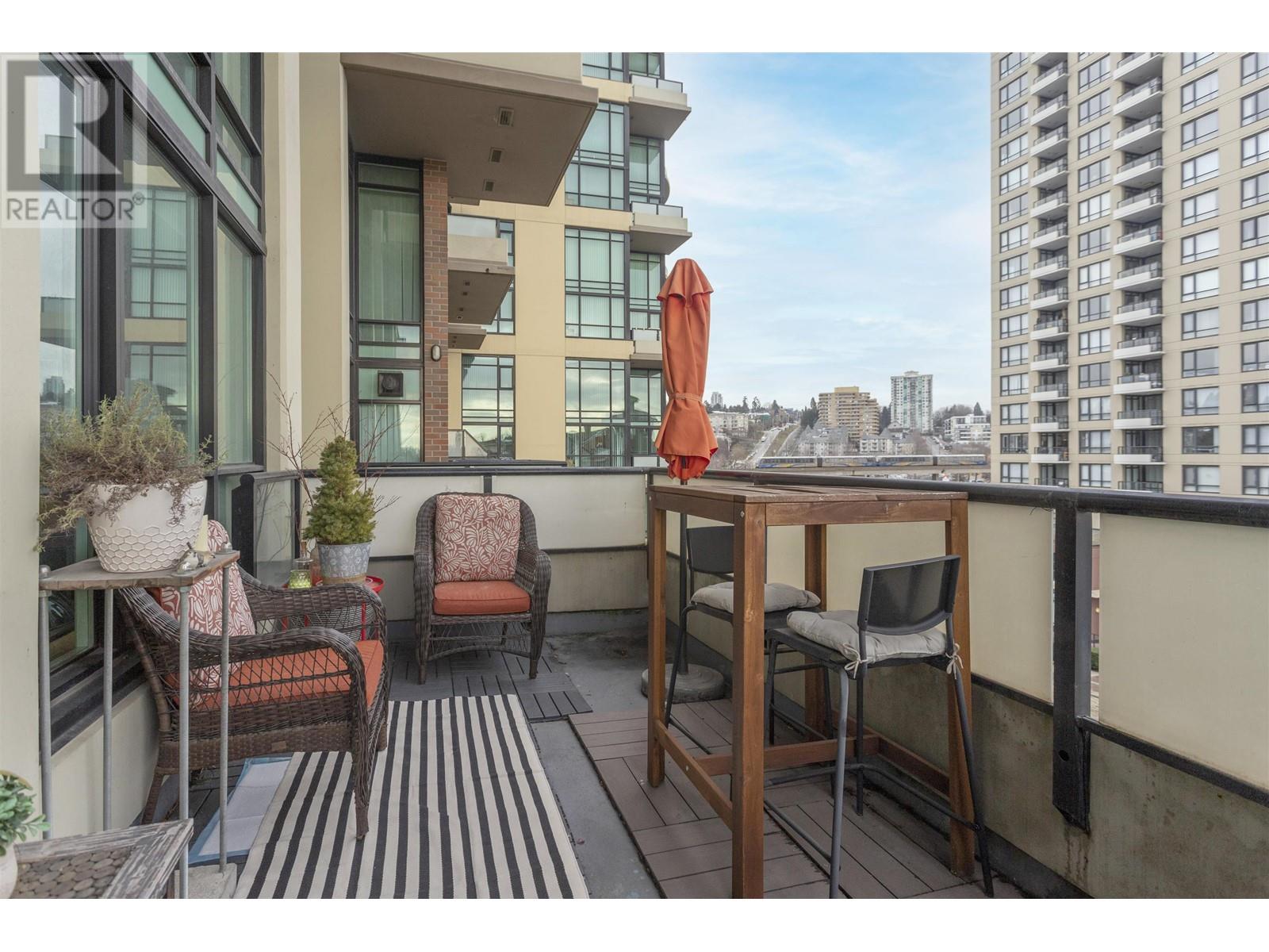 305 10 Renaissance Square, New Westminster, British Columbia  V3M 1B1 - Photo 24 - R2967557