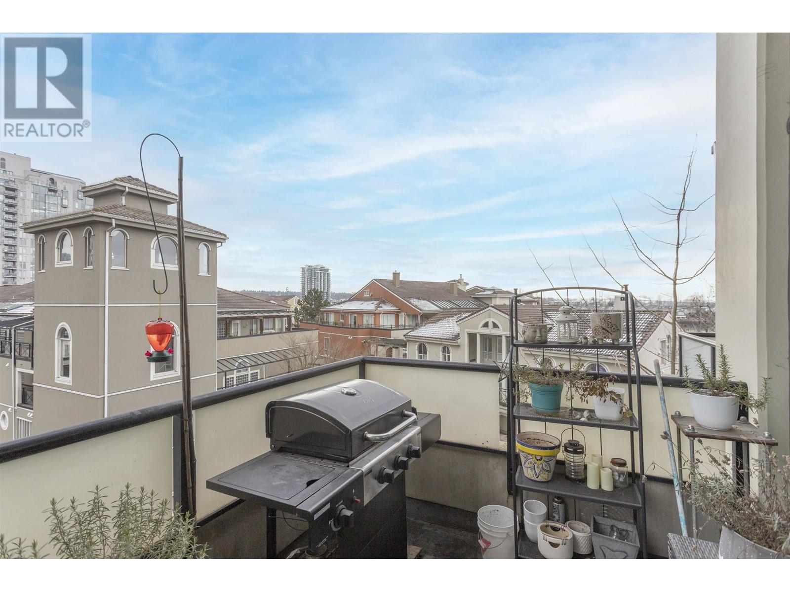 305 10 Renaissance Square, New Westminster, British Columbia  V3M 1B1 - Photo 26 - R2967557