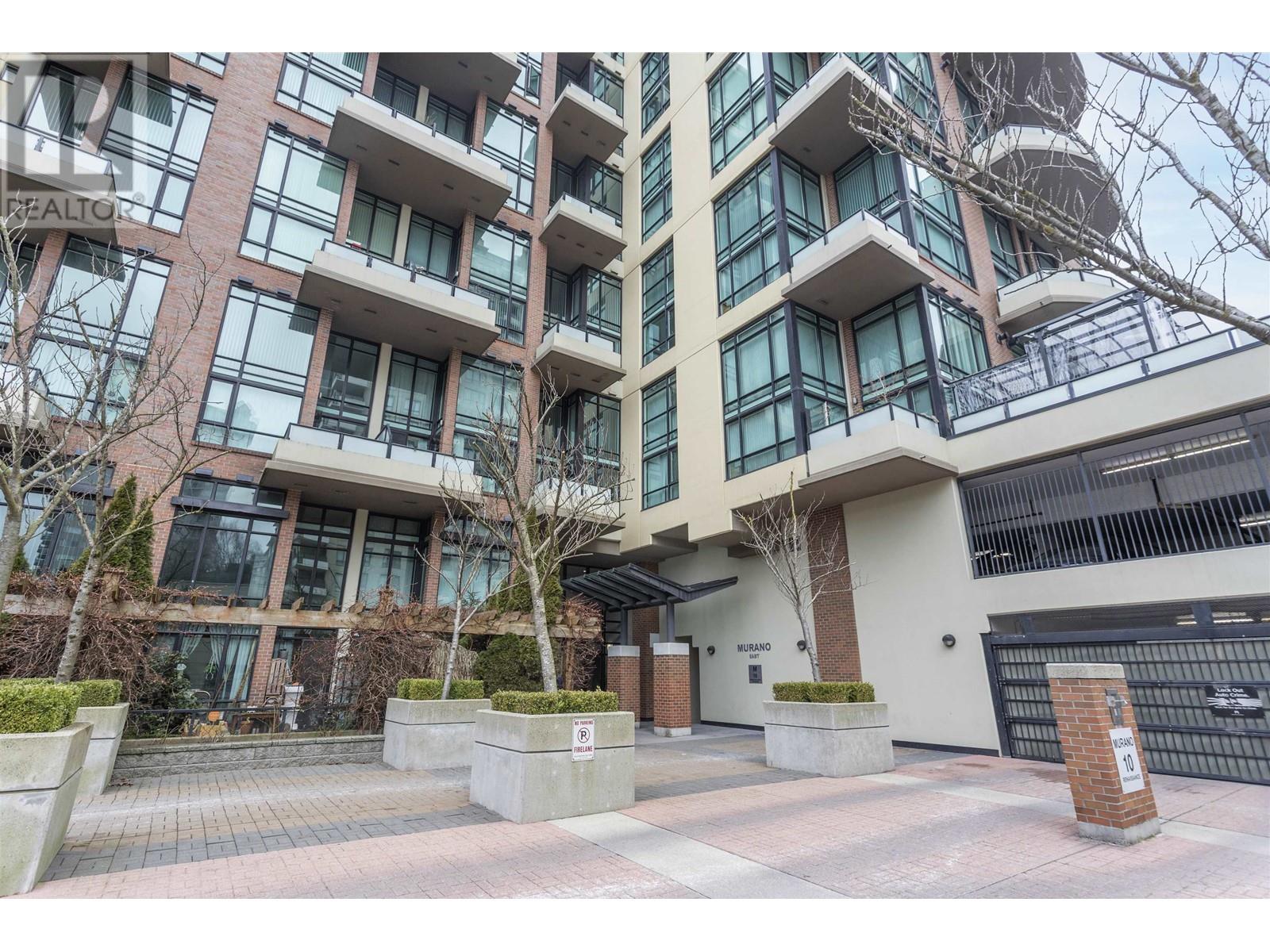 305 10 Renaissance Square, New Westminster, British Columbia  V3M 1B1 - Photo 3 - R2967557