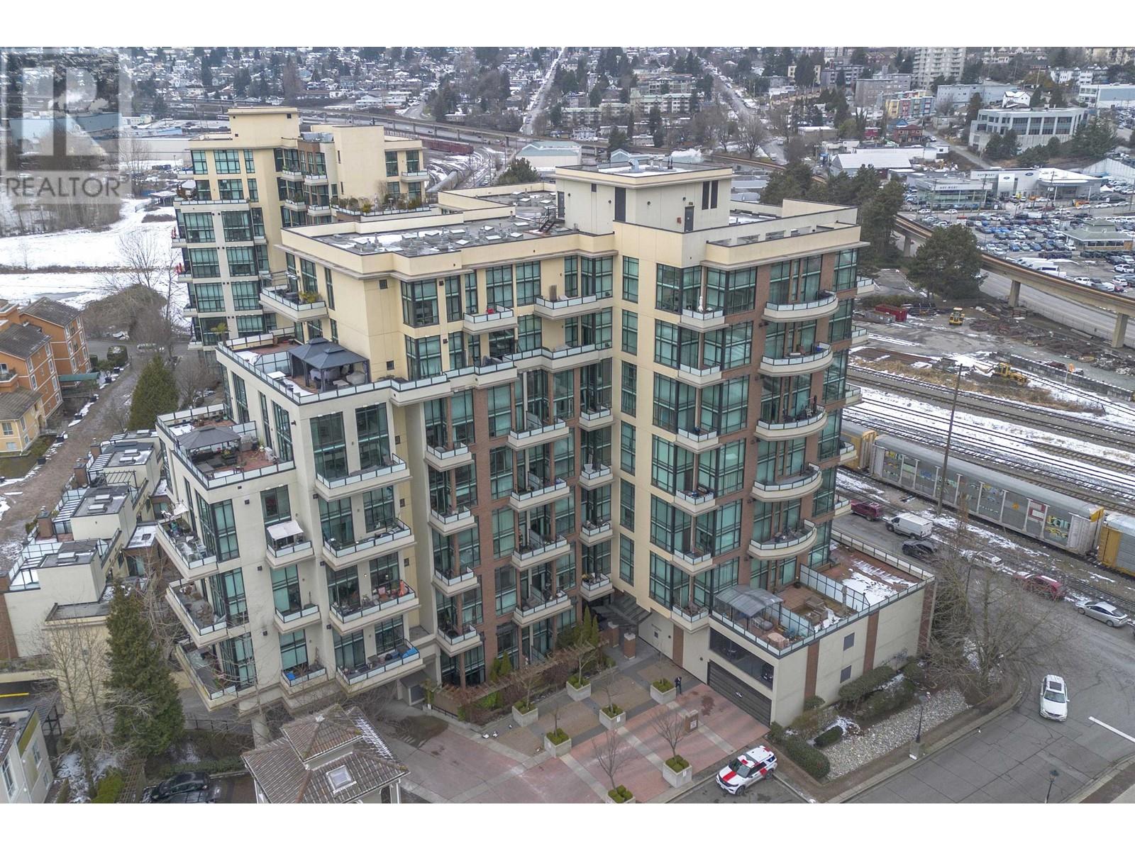 305 10 Renaissance Square, New Westminster, British Columbia  V3M 1B1 - Photo 33 - R2967557