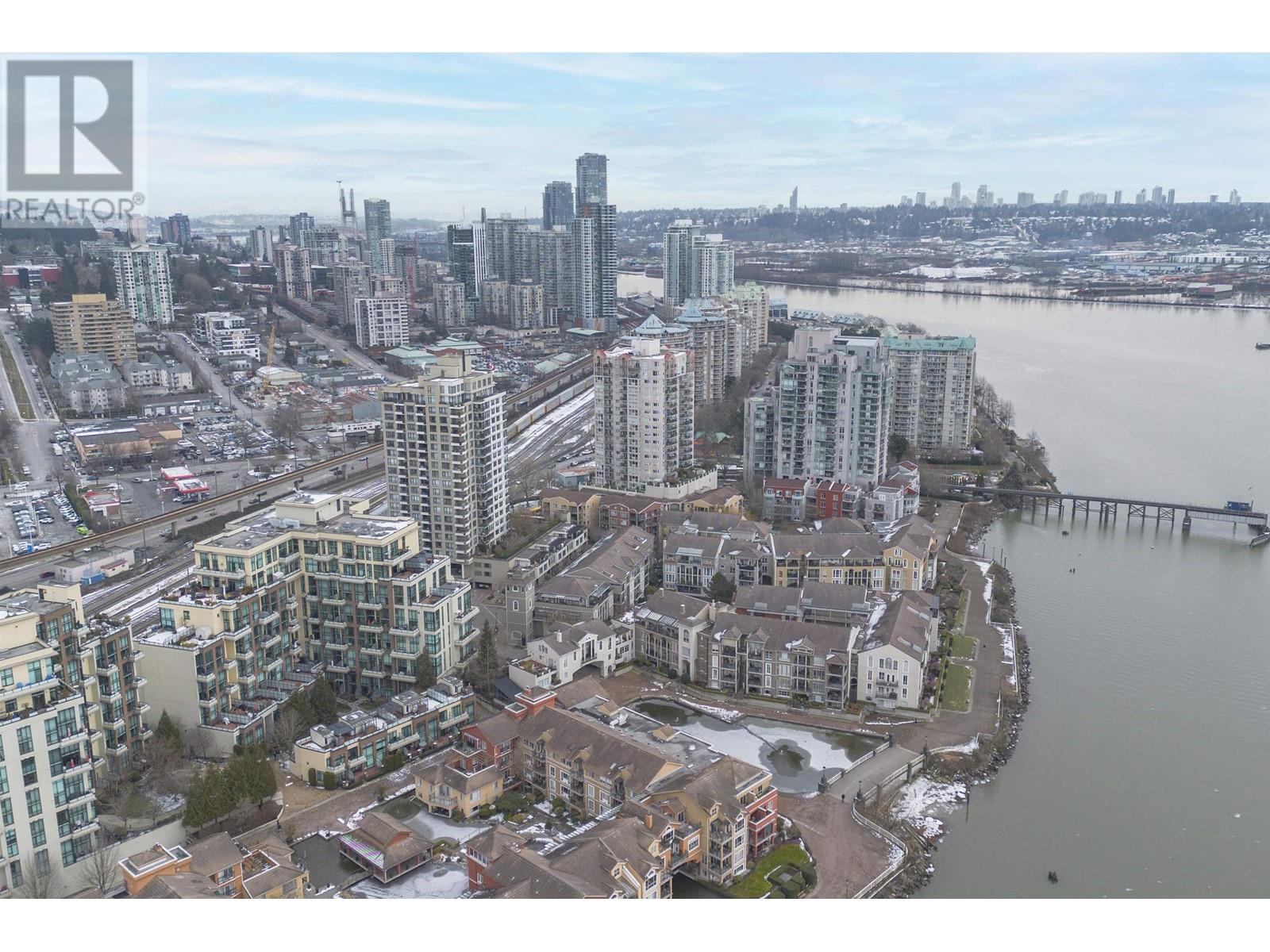 305 10 Renaissance Square, New Westminster, British Columbia  V3M 1B1 - Photo 37 - R2967557