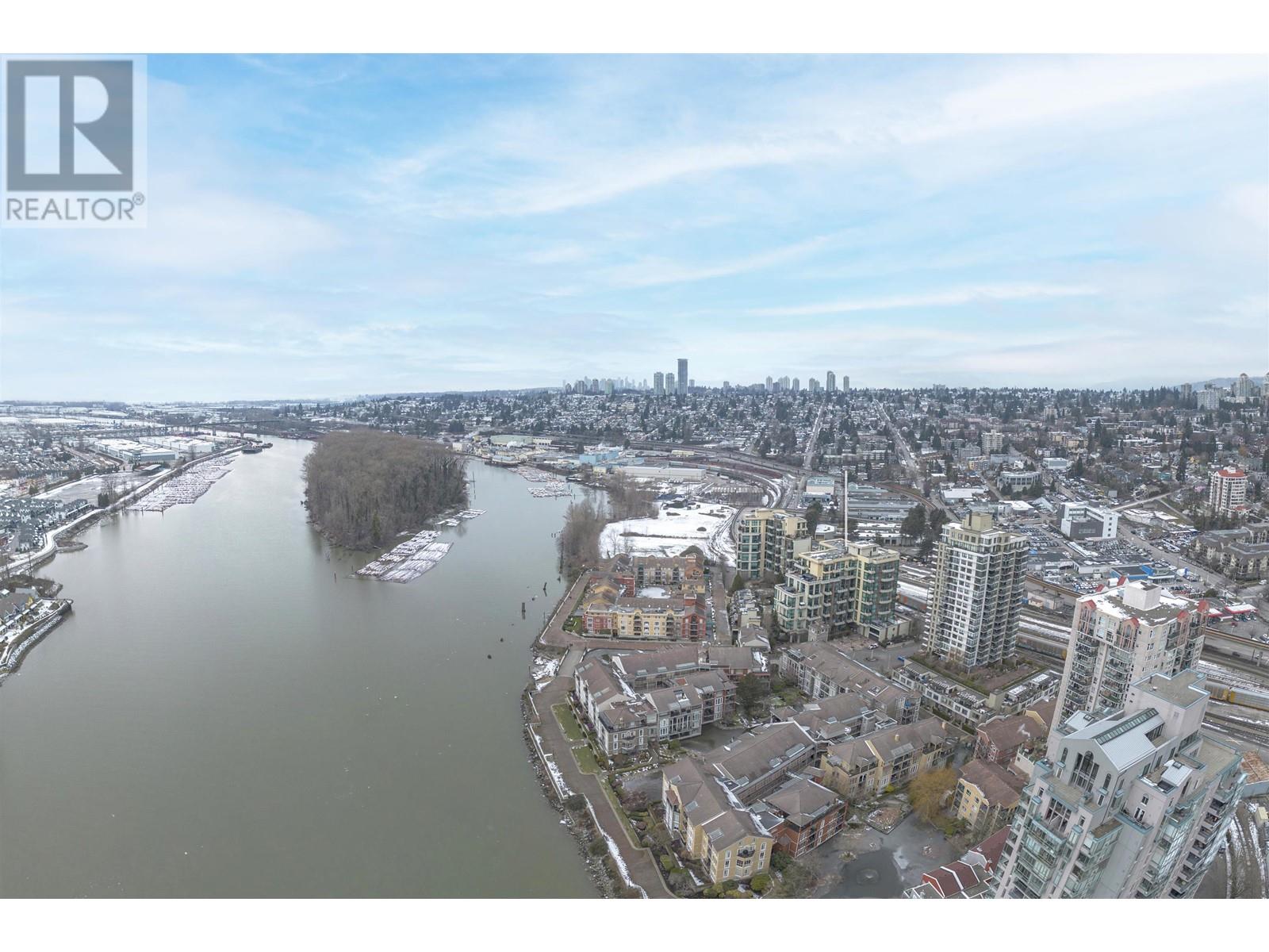 305 10 Renaissance Square, New Westminster, British Columbia  V3M 1B1 - Photo 38 - R2967557