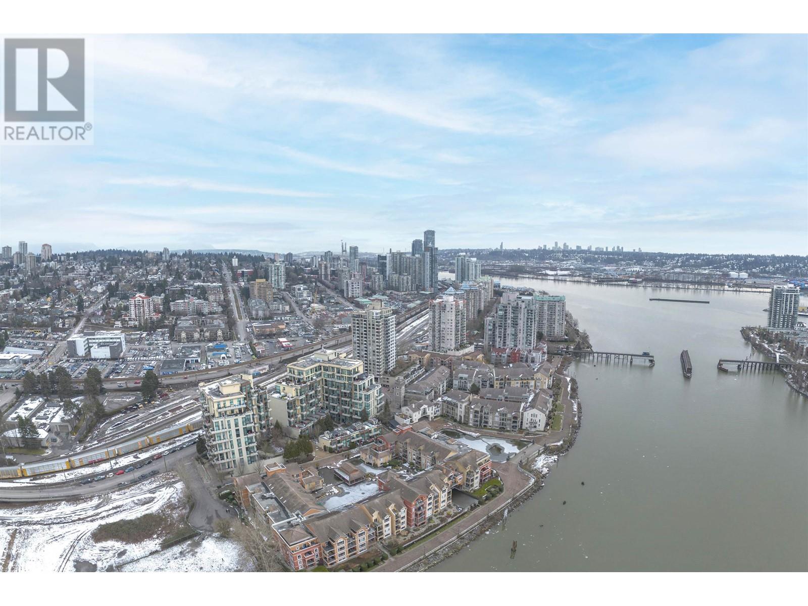 305 10 Renaissance Square, New Westminster, British Columbia  V3M 1B1 - Photo 39 - R2967557