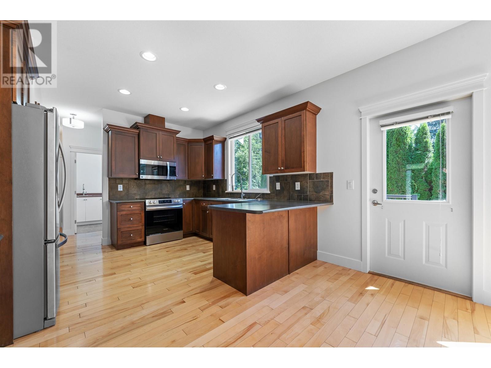 23766 118 Avenue, Maple Ridge, British Columbia  V4R 2X1 - Photo 11 - R2967527