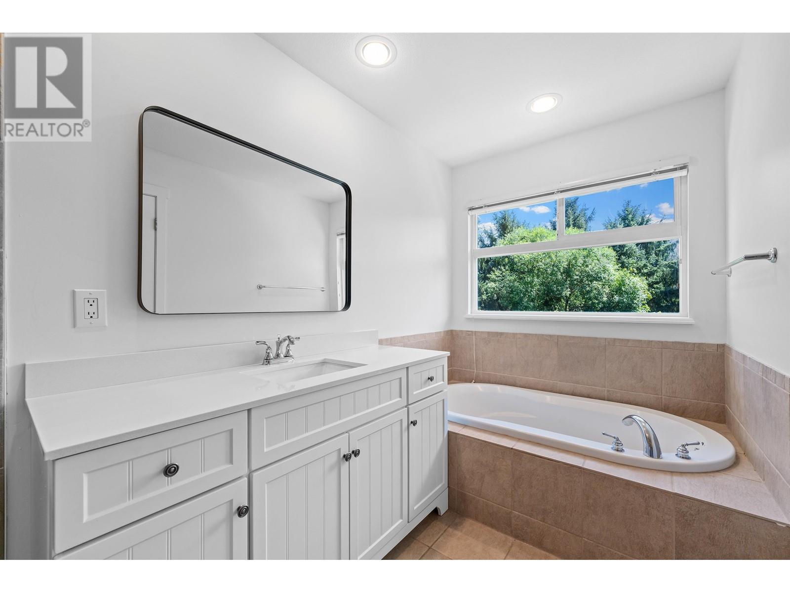 23766 118 Avenue, Maple Ridge, British Columbia  V4R 2X1 - Photo 21 - R2967527