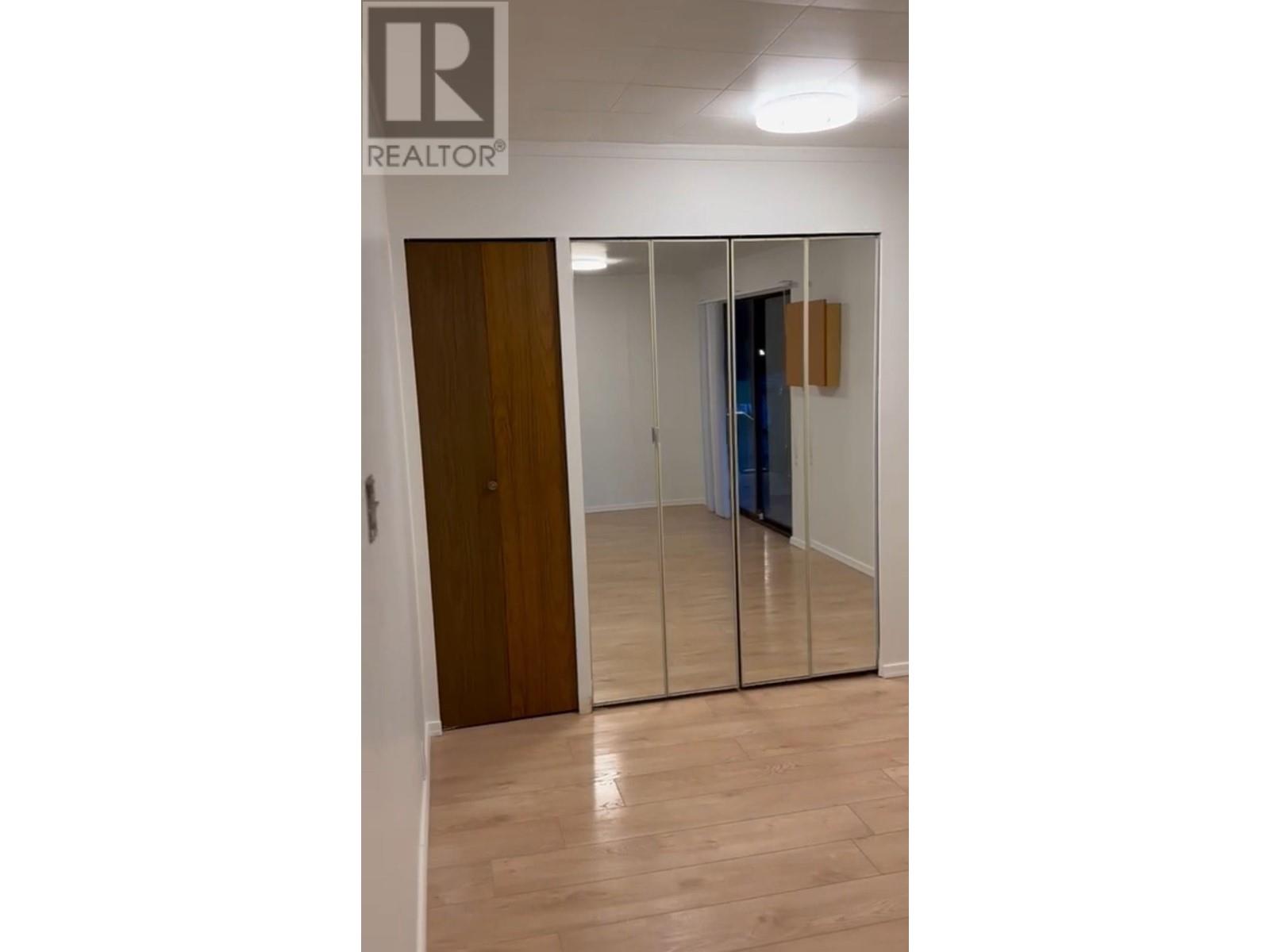 1039 E 41st Avenue, Vancouver, British Columbia  V5W 1P9 - Photo 14 - R2967536