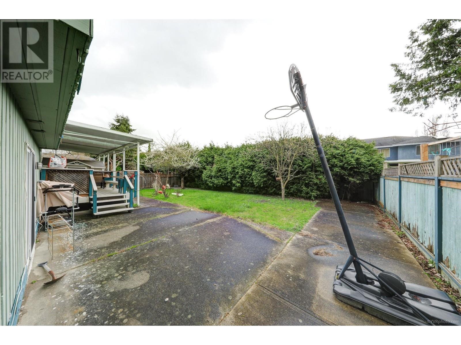 Property at 7240 SCHAEFER AVENUE image 4