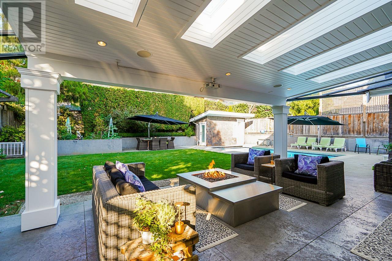 2511 Lawson Avenue, West Vancouver, British Columbia  V7V 2G1 - Photo 13 - R2967551