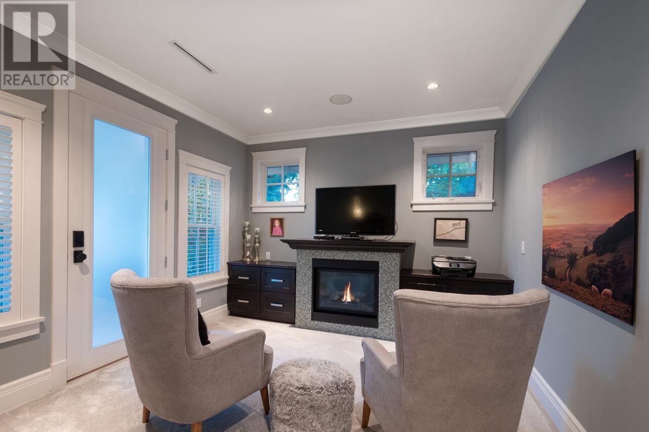 2511 Lawson Avenue, West Vancouver, British Columbia  V7V 2G1 - Photo 14 - R2967551